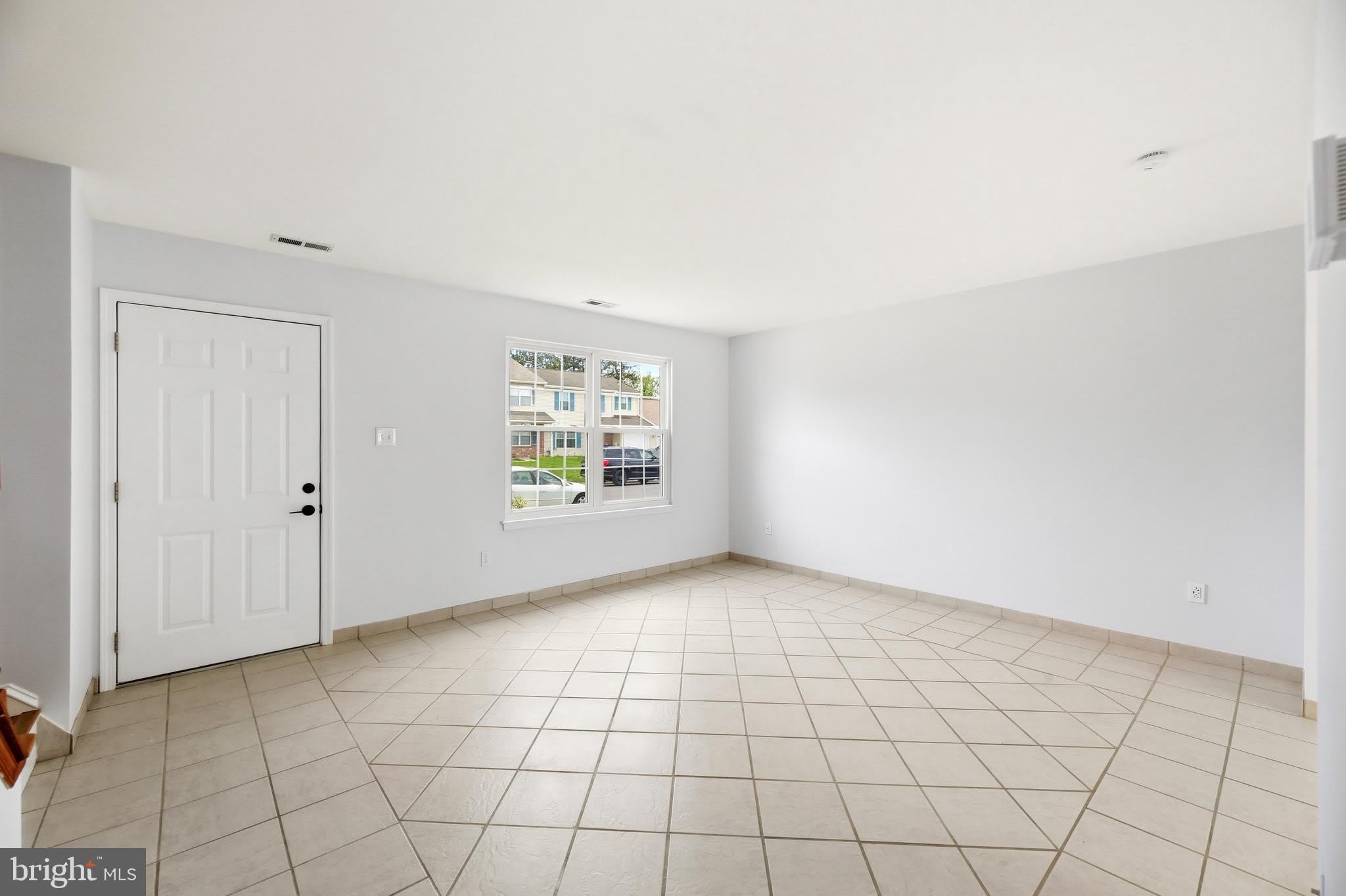 315 CATALANO Lane – photo 4