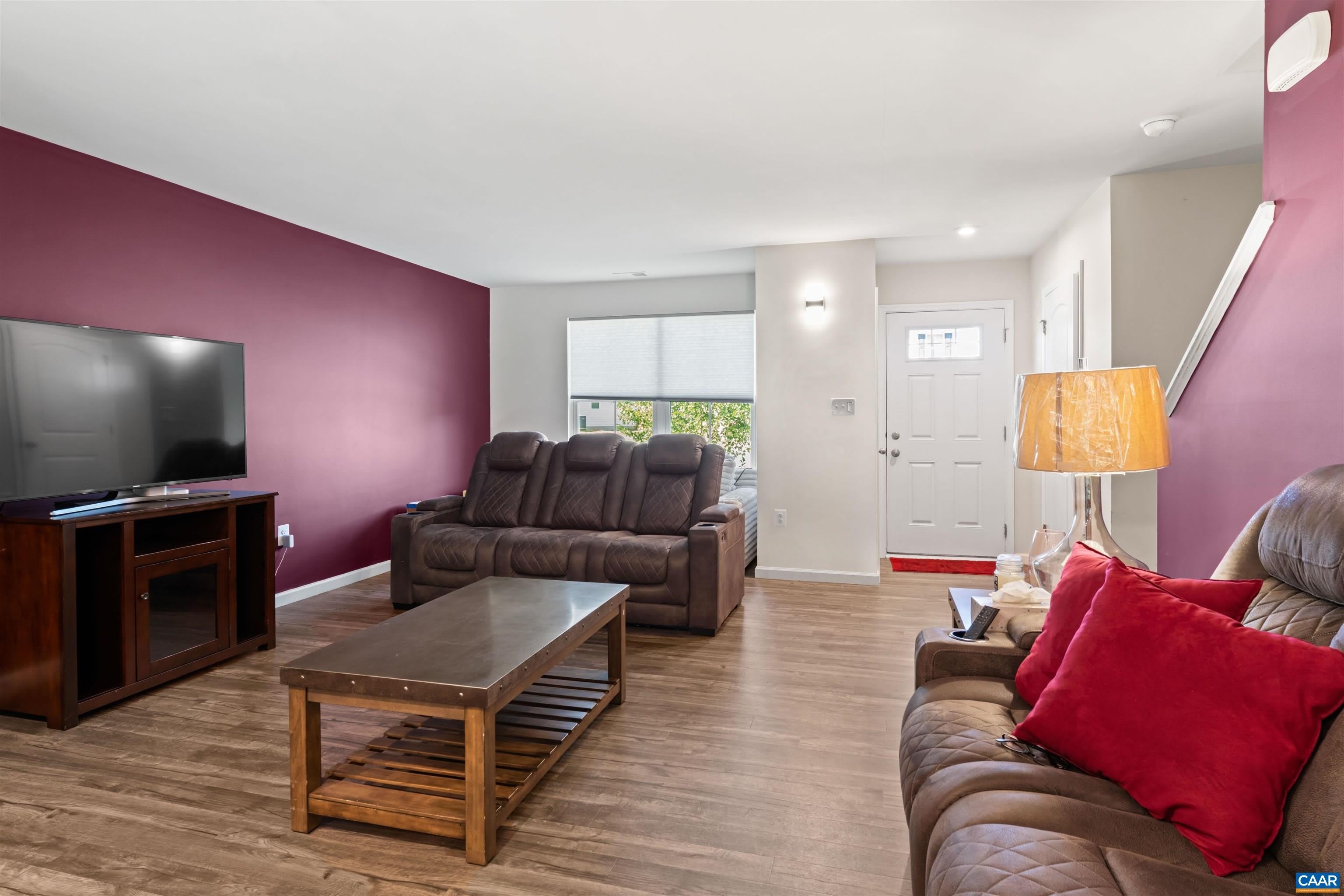 90 MANNIE CT – photo 4