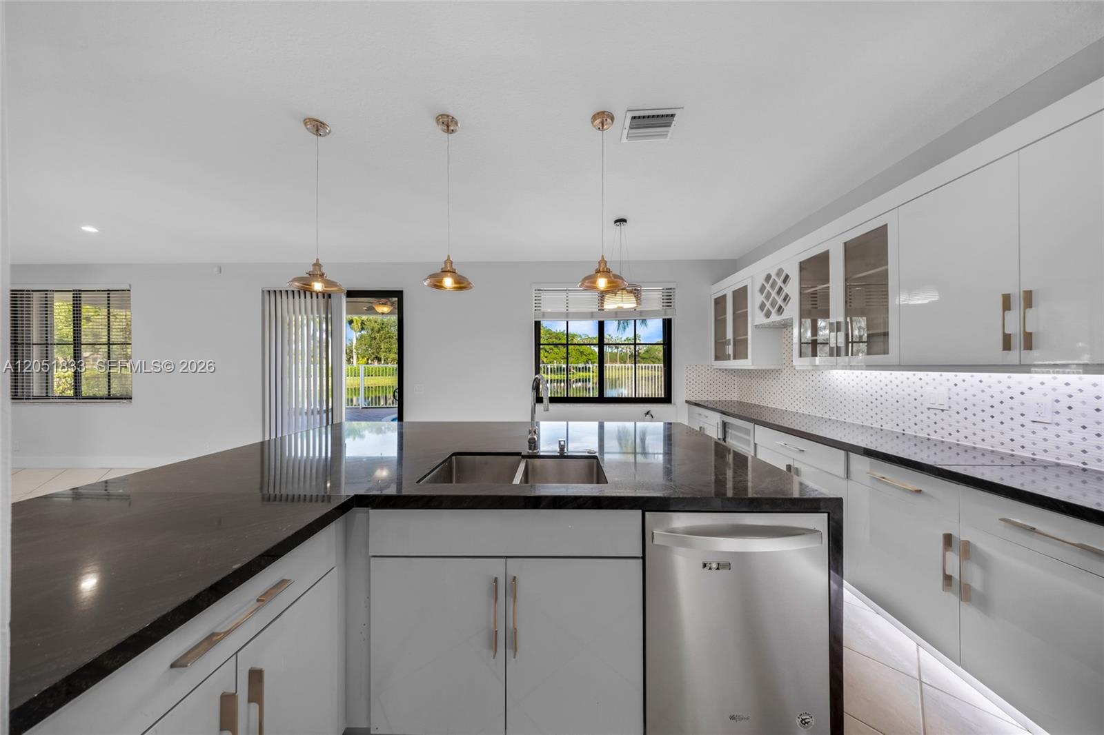 1538 Tamarind Court – photo 5