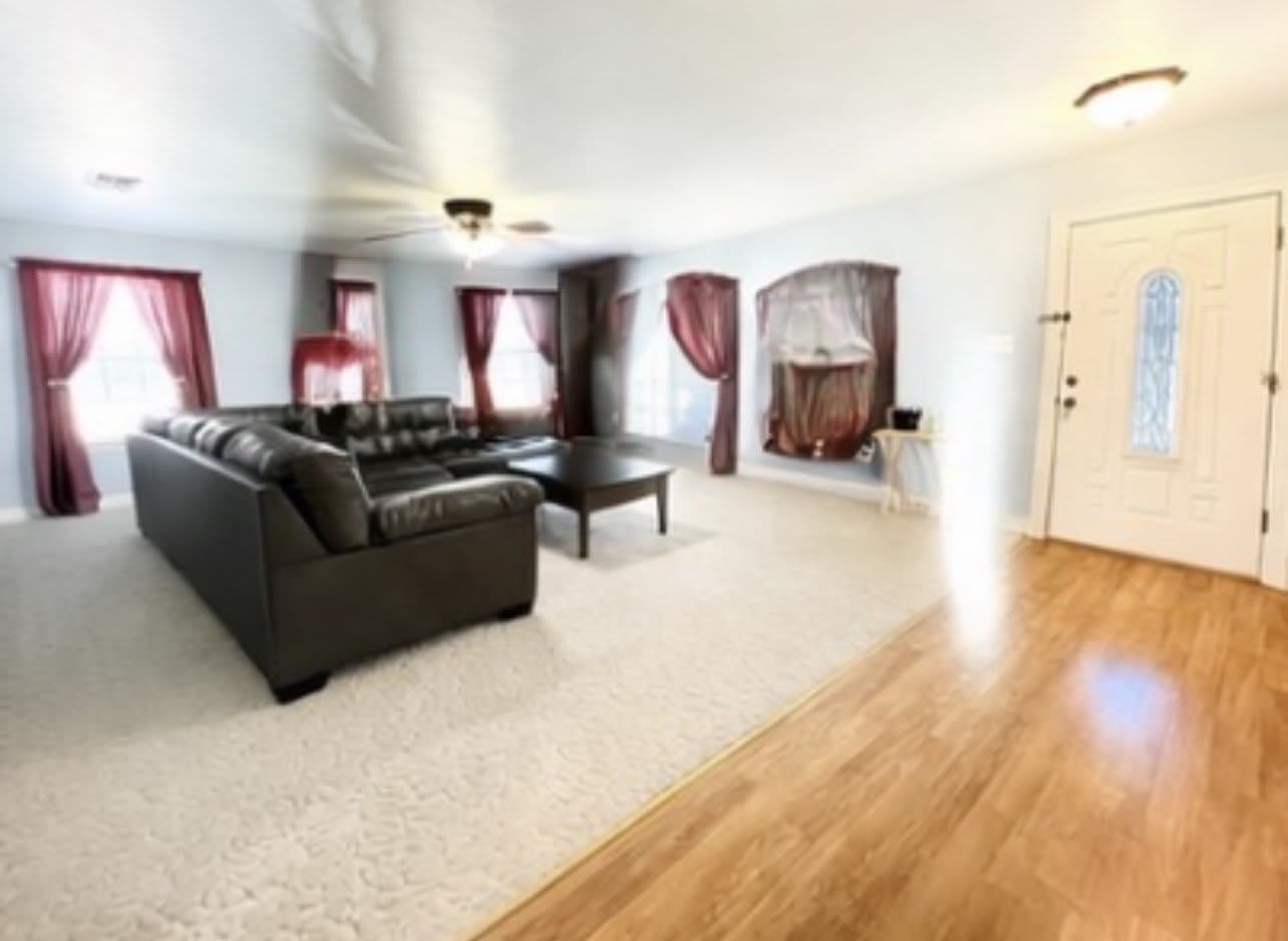 1825 Glenway Drive – photo 2