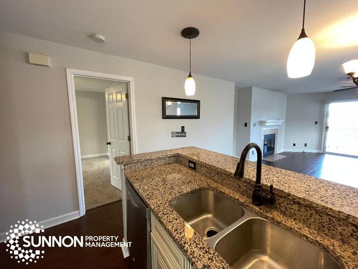 18795 Vineyard Point Lane – photo 4