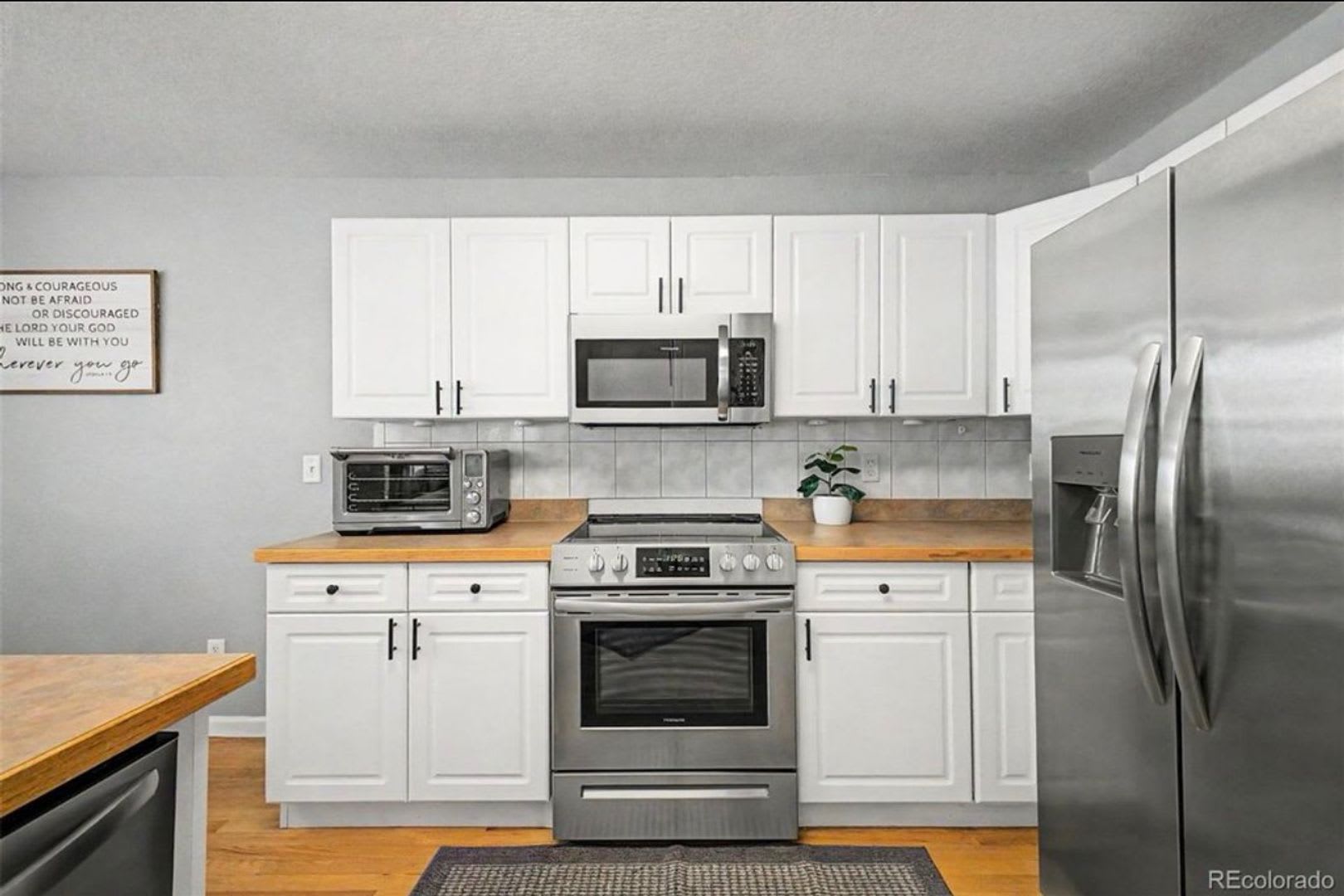 Thornton Townhome For Rent – photo 2