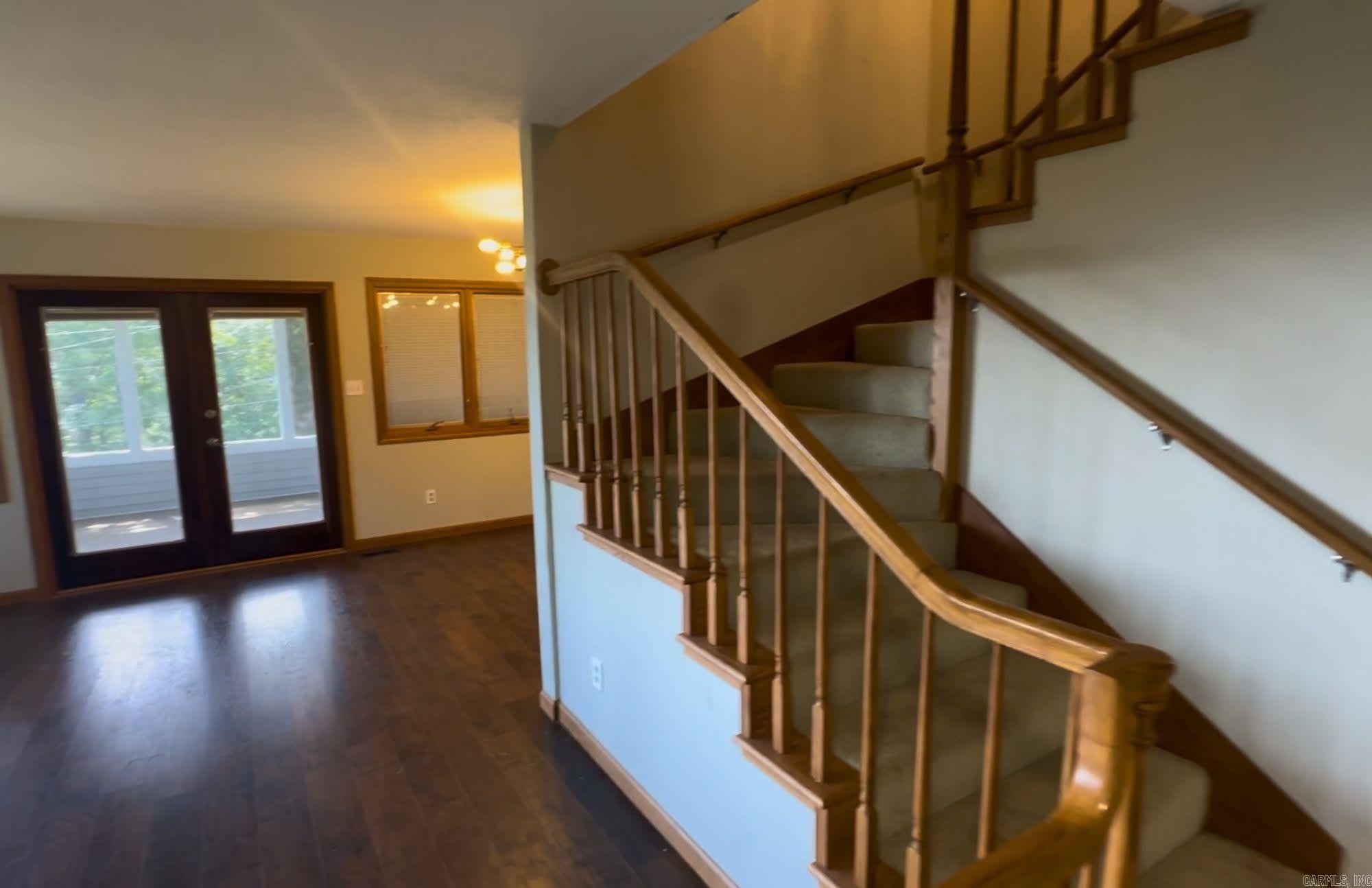 101 Jennifer Place – photo 5