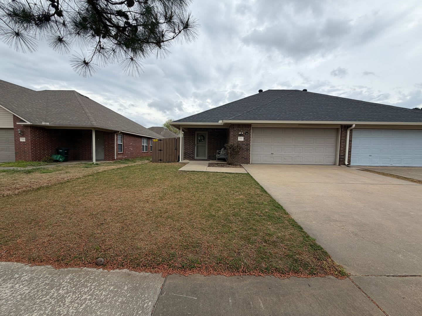 ***1584 Willowbrook Drive*** – photo 1