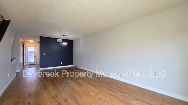 2229 4Th Avenue South – photo 5