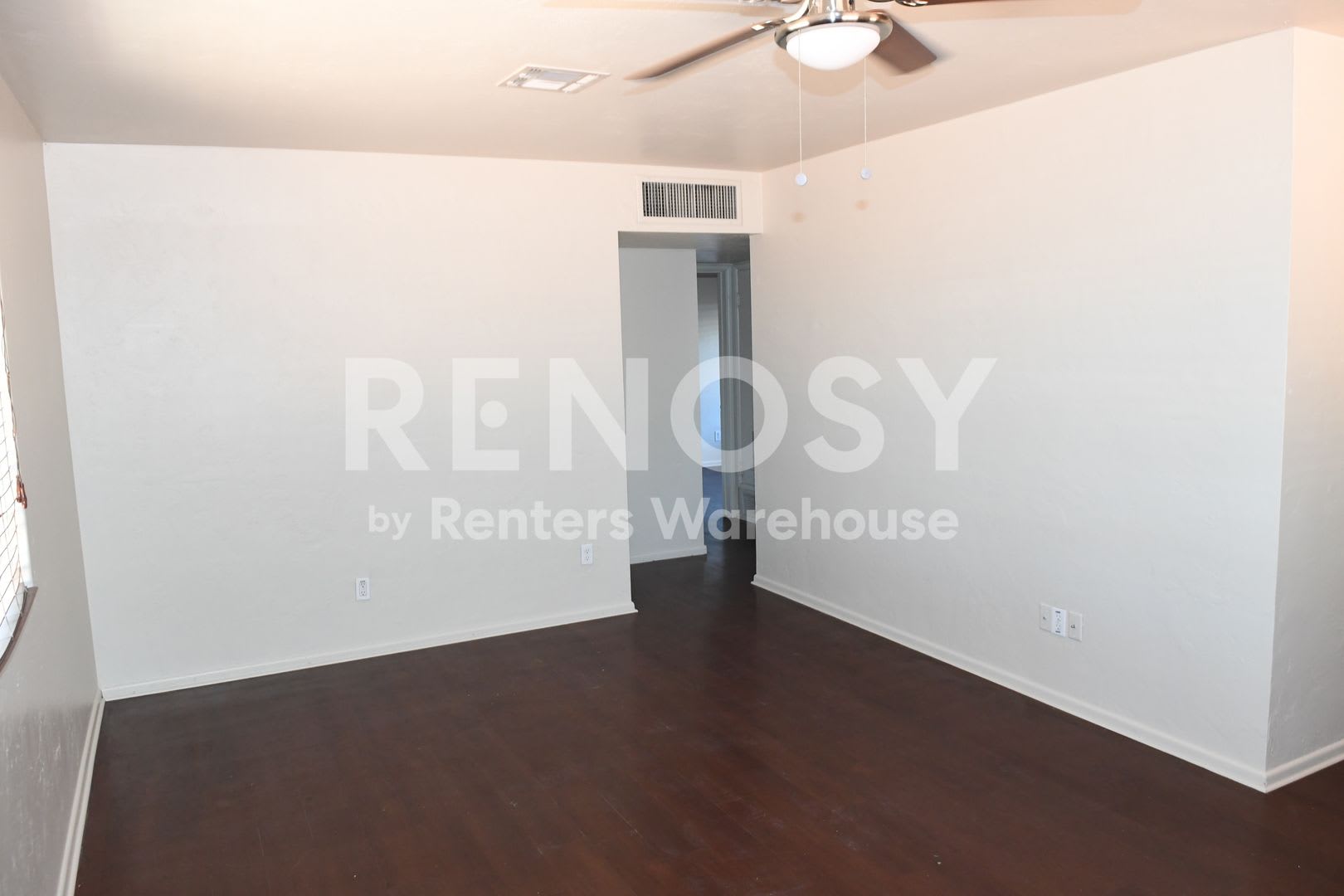 Ideal 2 Br 1 Ba 1 Car Detached Garage Duplex Near 22nd St and Osborn in Phoenix – photo 4