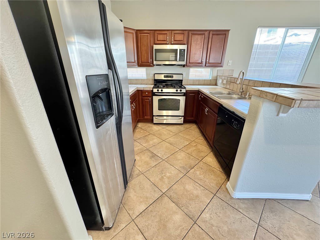 6012 Traviata Avenue – photo 2