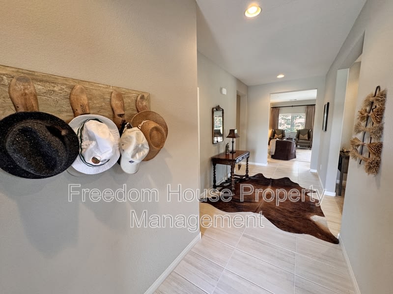 5245 East La Campana Drive – photo 4