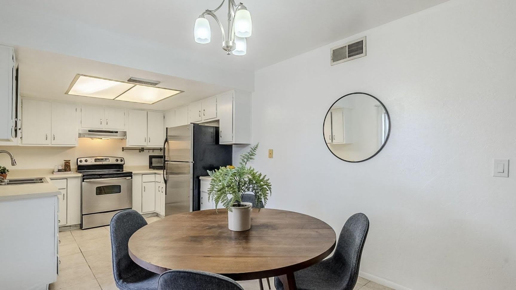 16 W Loma Vista Drive – photo 1