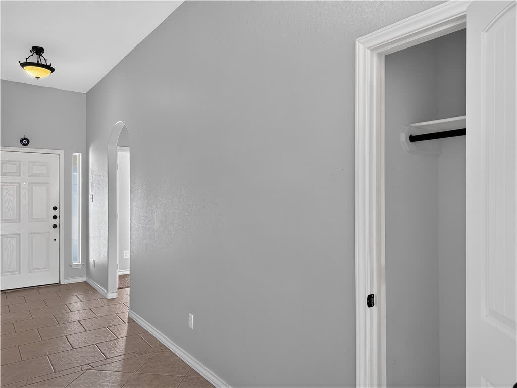 6729 Labonte – photo 5