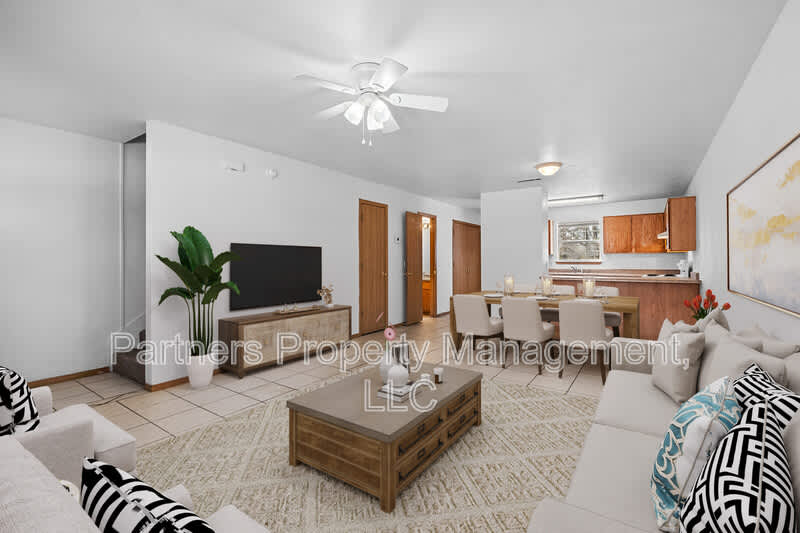 866 Curtis Avenue – photo 2