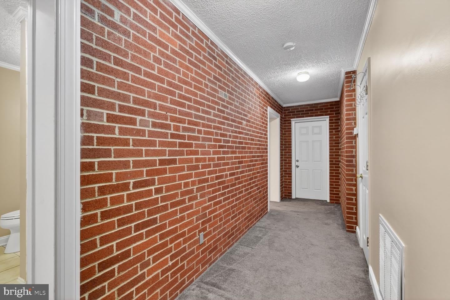 6013 NEILWOOD DR – photo 2