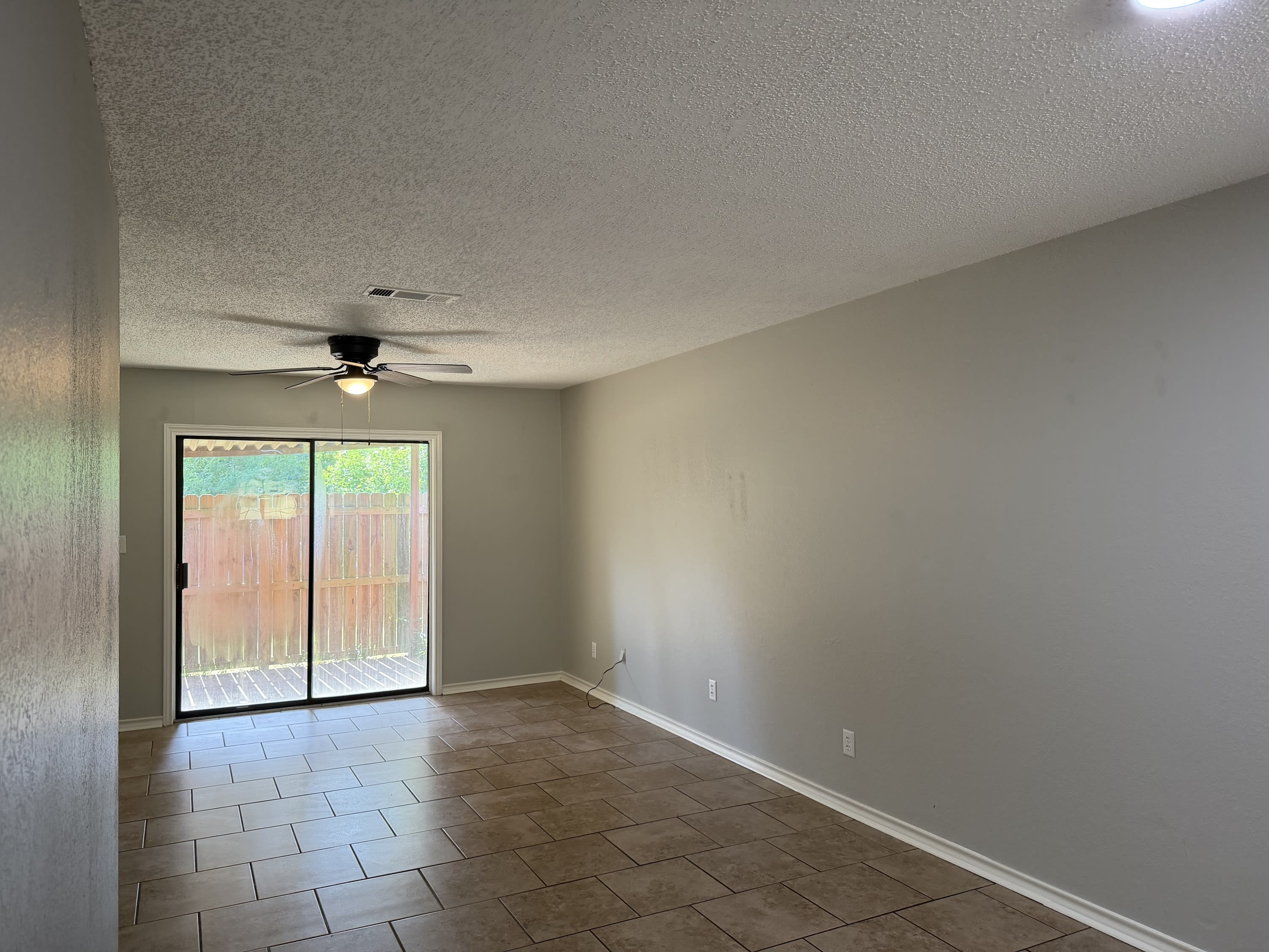 1105 Carroll Avenue – photo 2