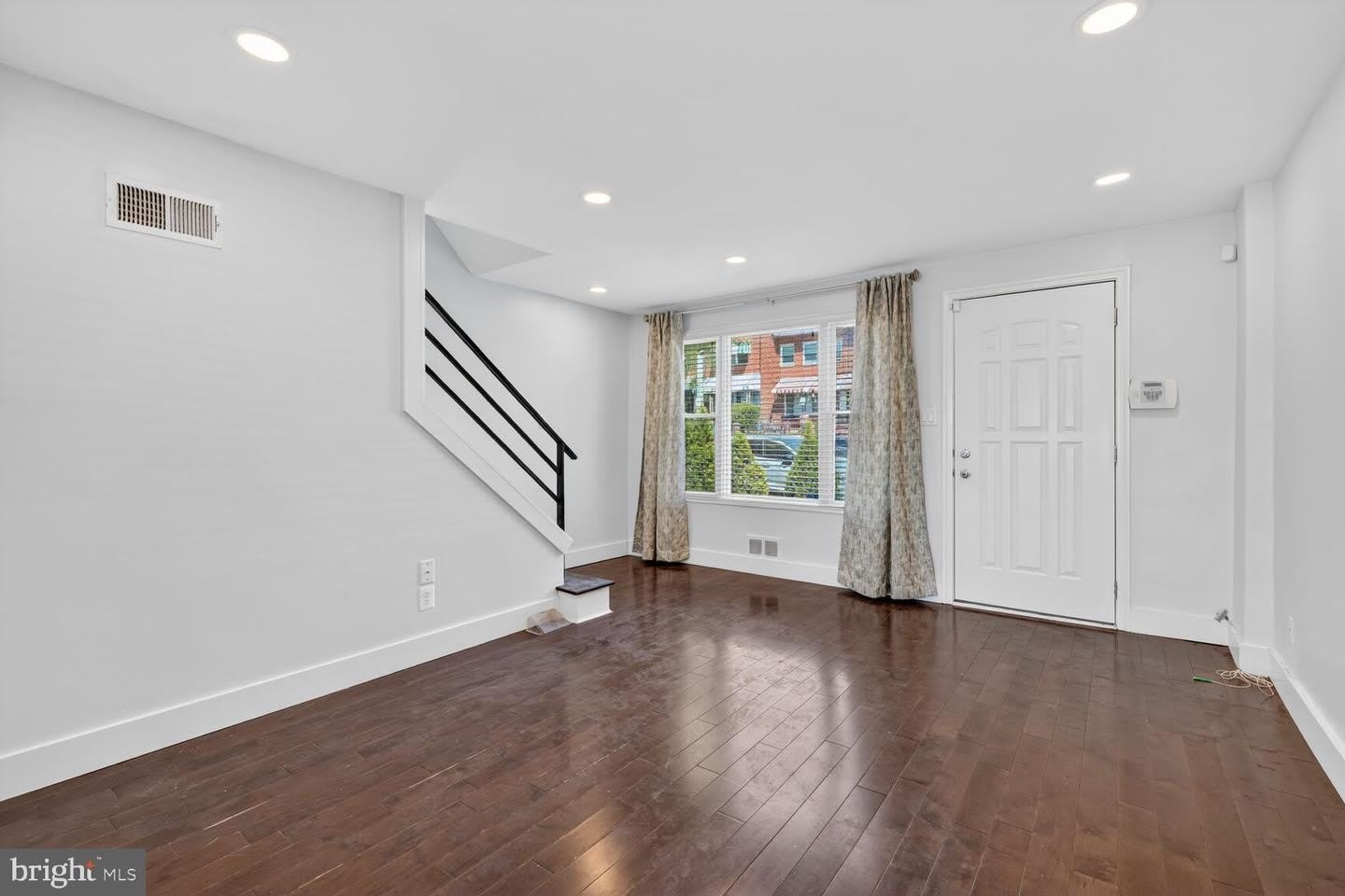2218 16Th St Ne – photo 2