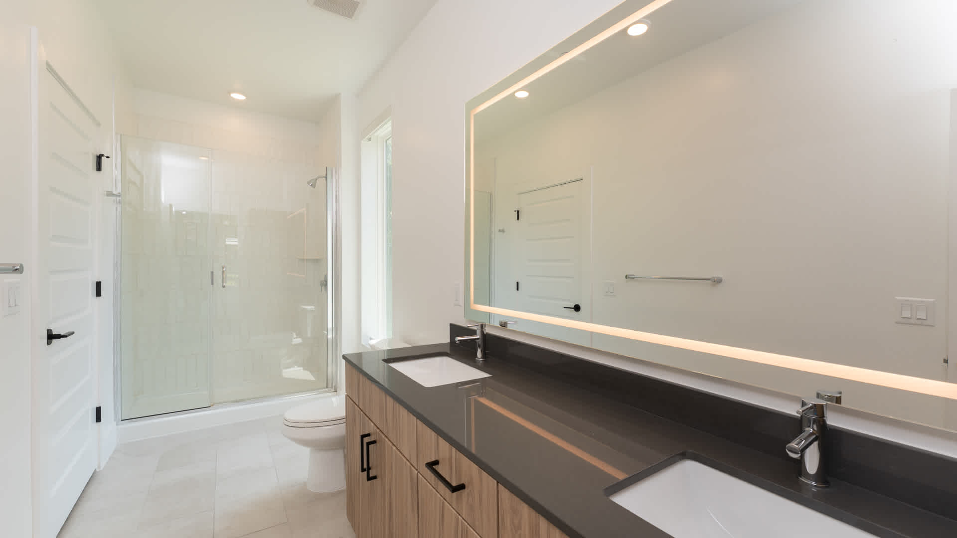 Lyle Apartments – photo 4