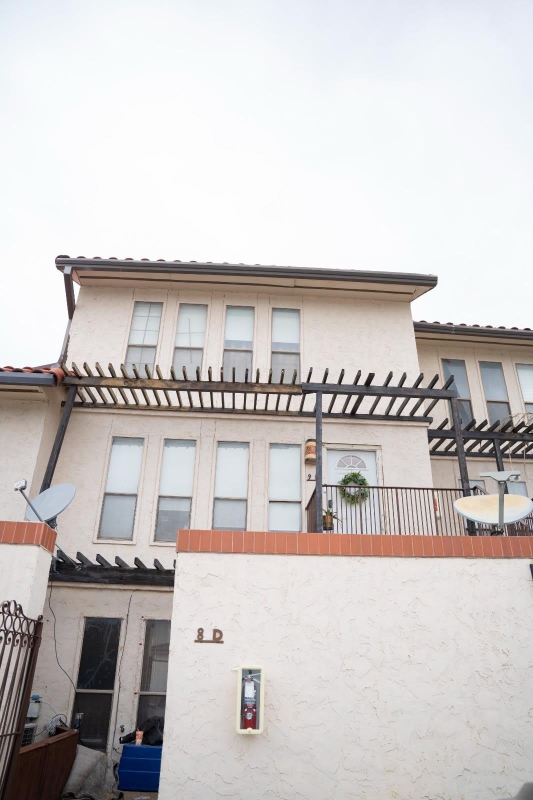 101 W Del Mar Blvd – photo 3