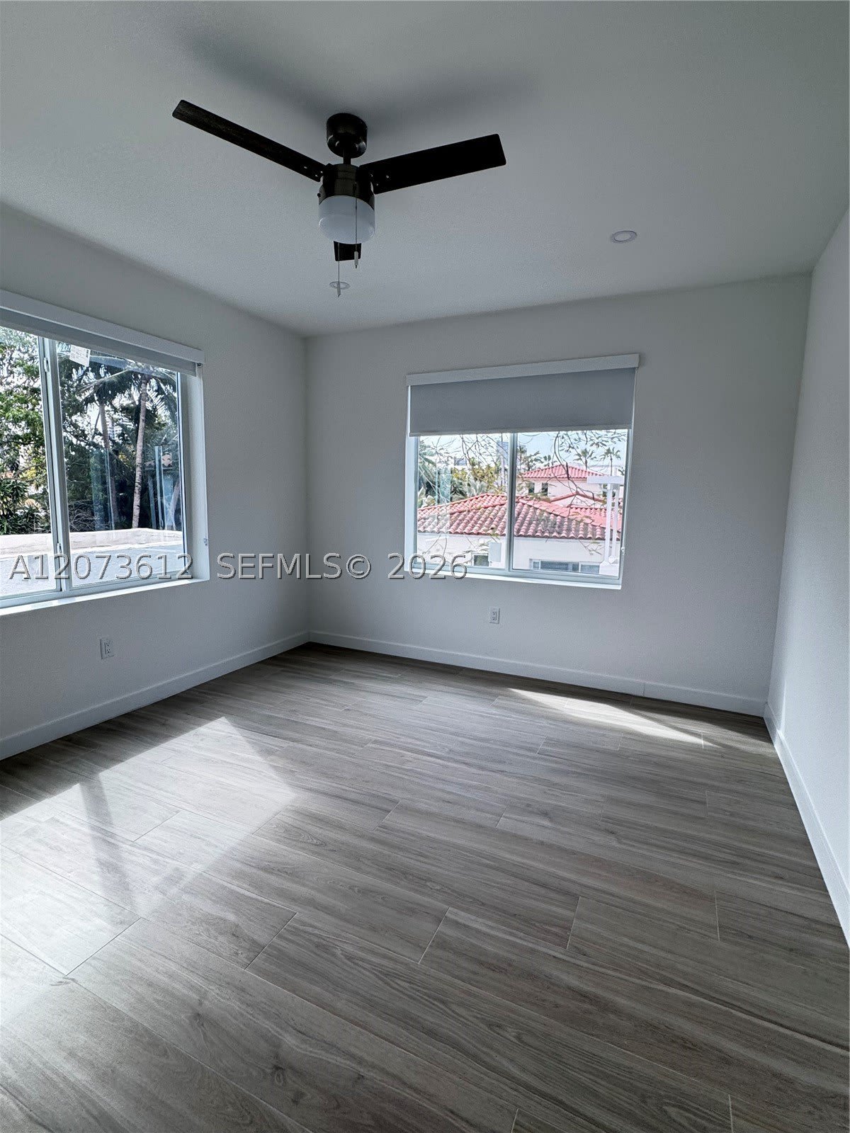 2855 Royal Palm Ave – photo 4