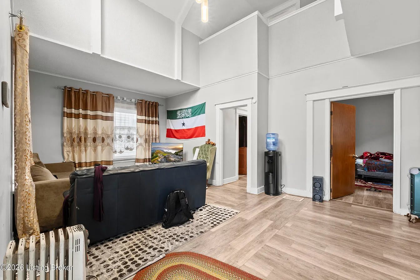 1456 Beech Street – photo 4