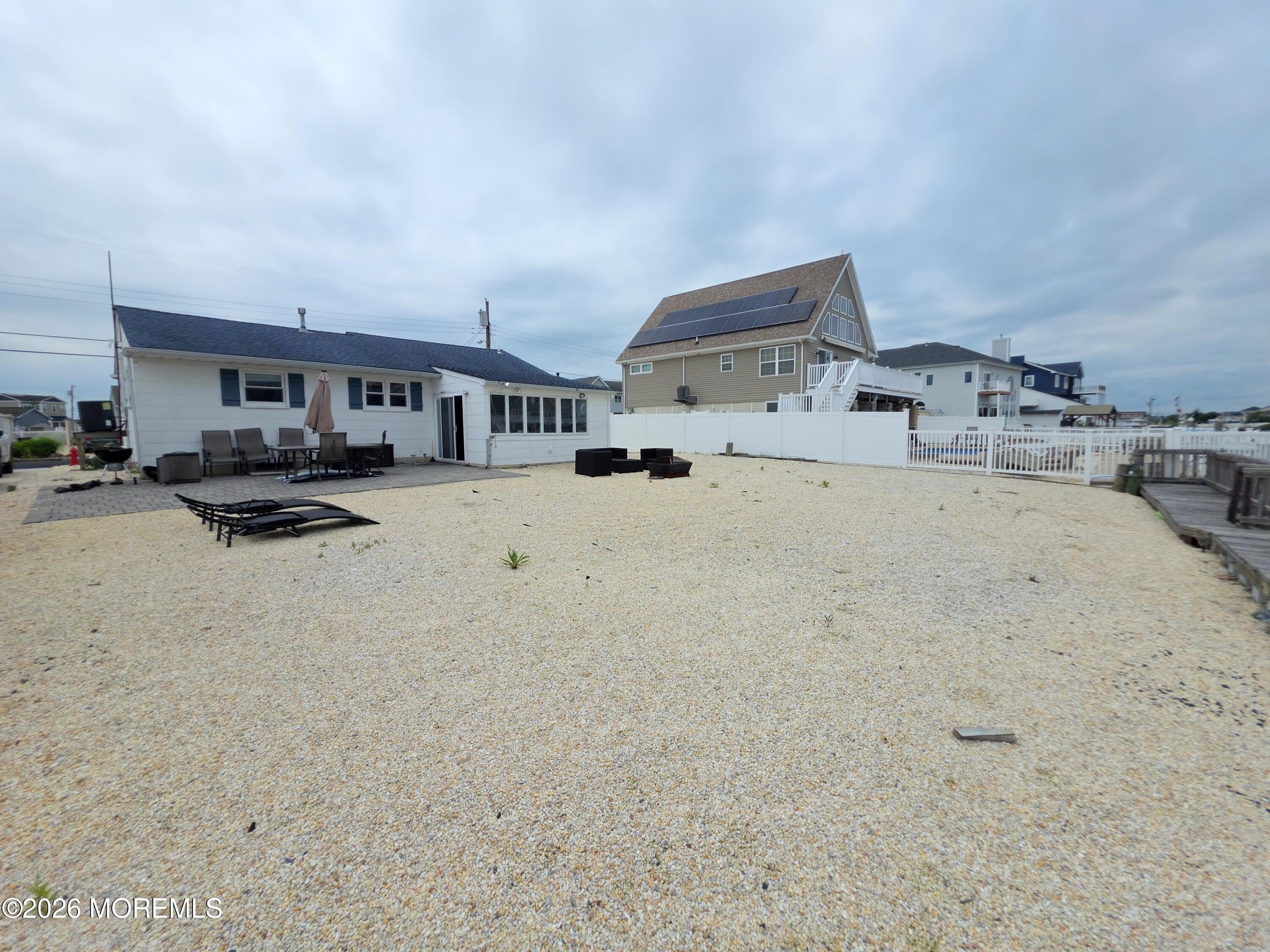 129 E Raritan Drive – photo 4