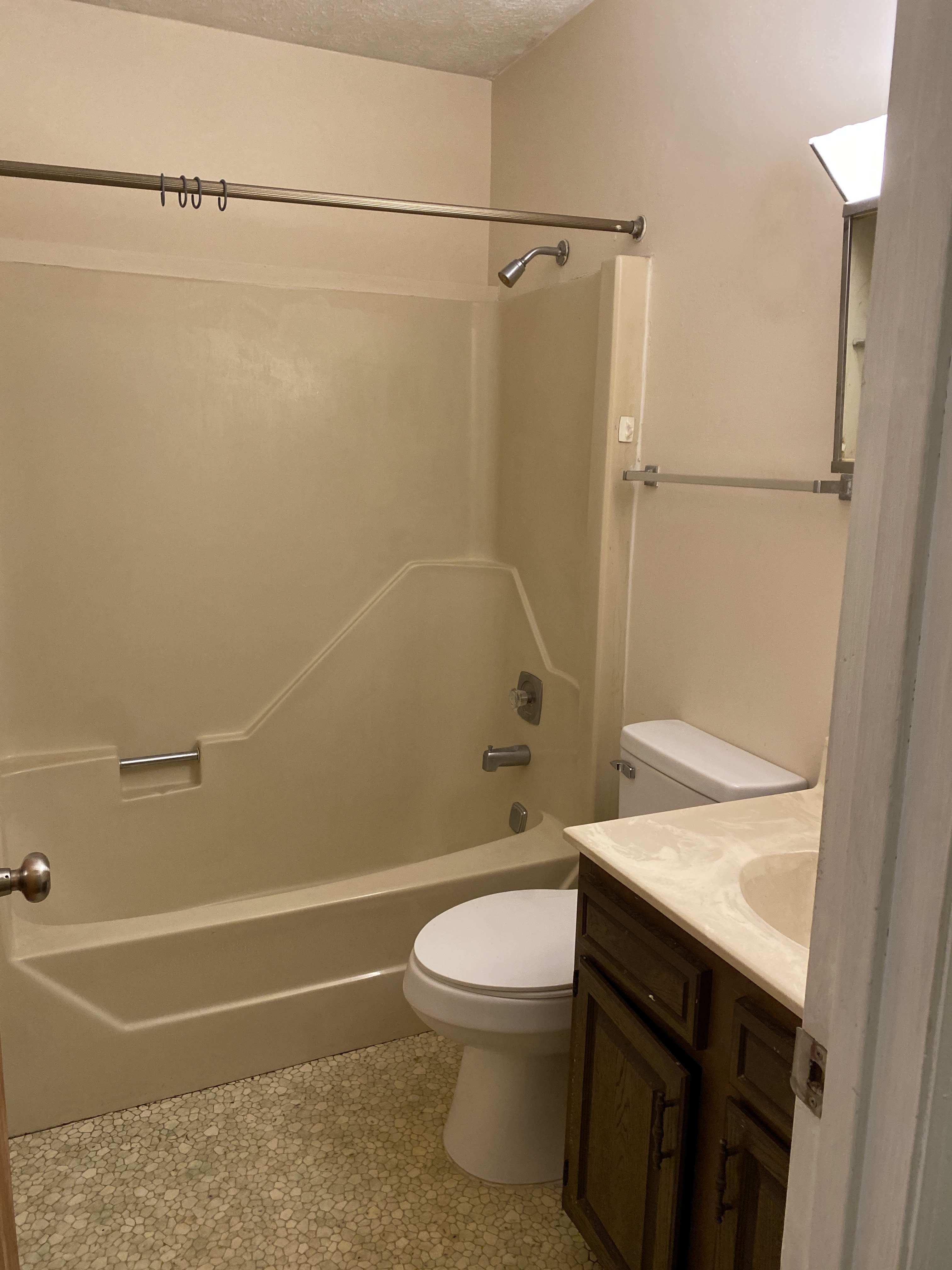 2138 Howard Gap Rd – photo 4