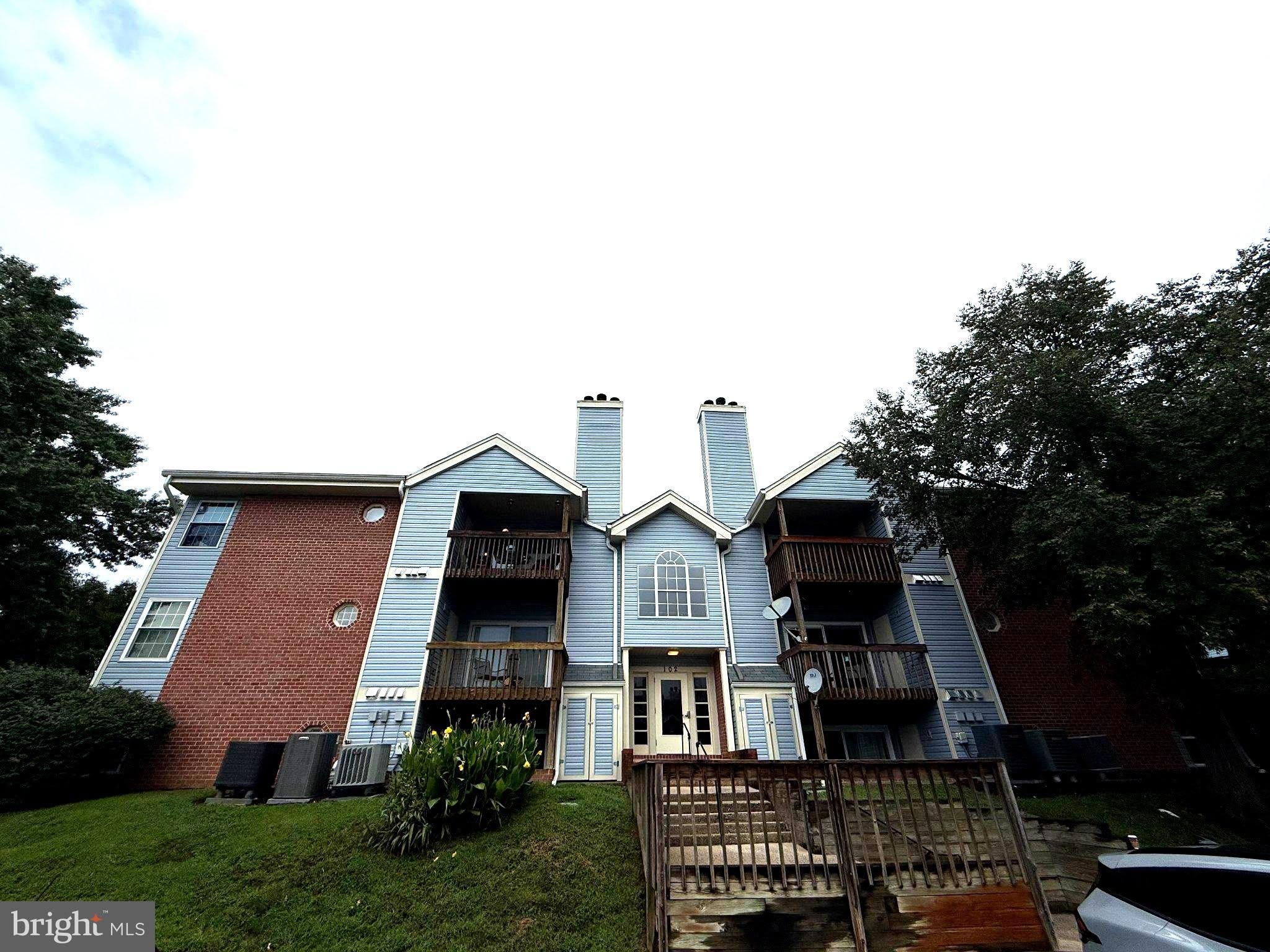 102 THREE COIN Way – photo 1