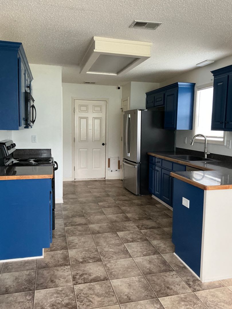 3 Bedroom 2 Bath Home In Oglethorpe County Is Situated On A 1 53 Spacious Lot With A Fenced In Backyard – photo 5