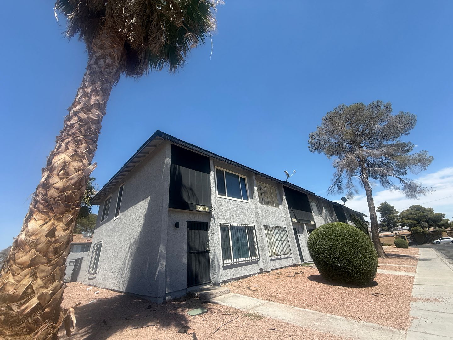 ***JUSTED REDUCED!!!*** Two-bedroom, one-and-a-half-bath townhouse in North Las Vegas. – photo 3