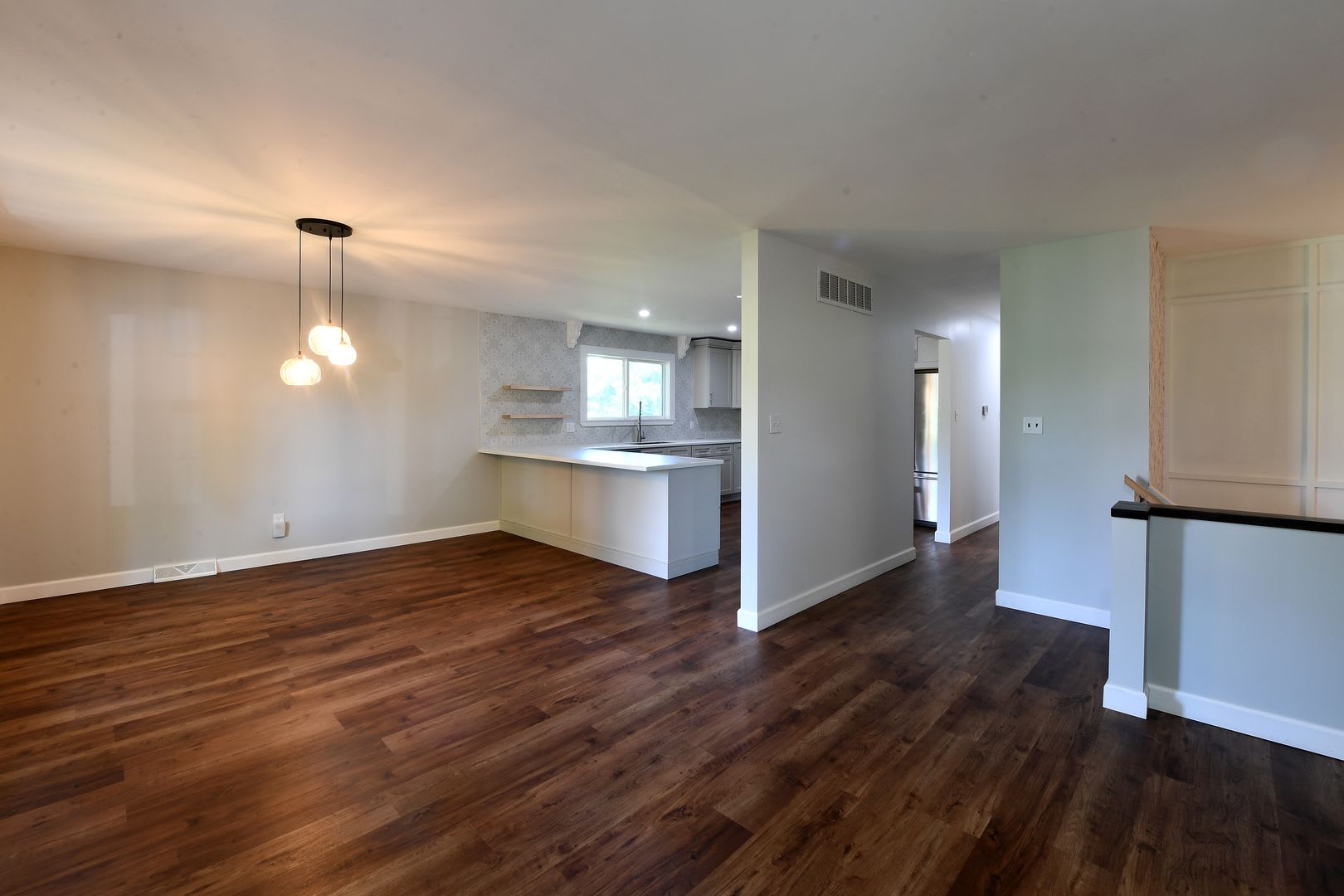 2706 CHRISTY AVE – photo 4