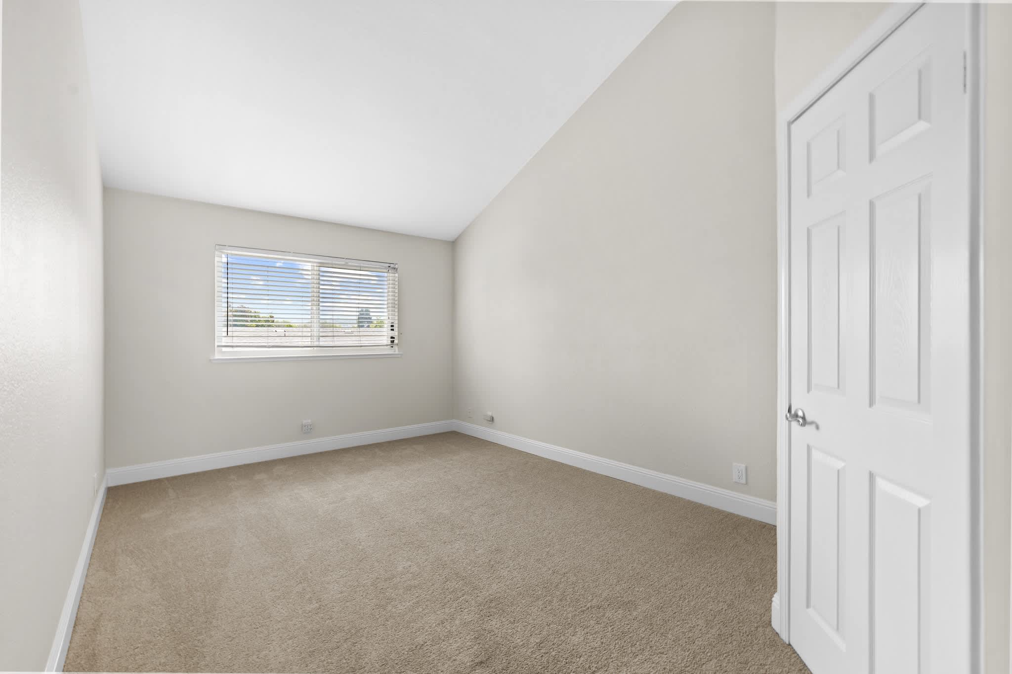 5446 Giuffrida Ct – photo 3