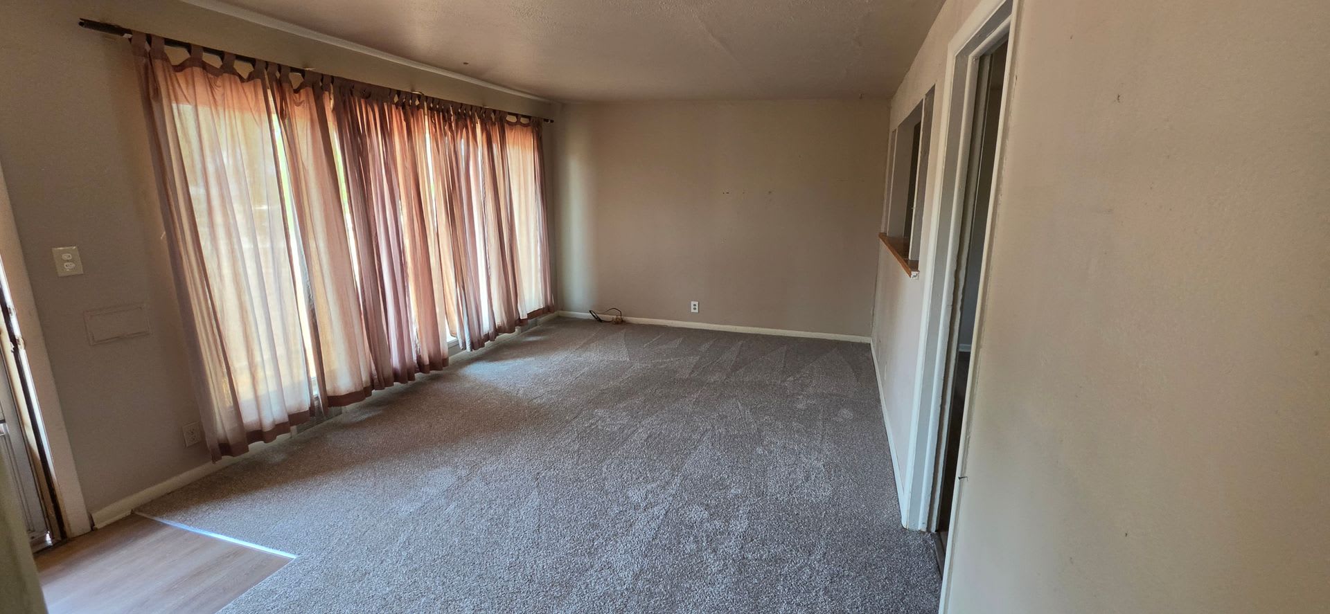All Prospective Tenants Must Submit A 58 Non Refundable Application Fee Per Applicant Online And Be Pre Qualified Prior To Any Showings – photo 2
