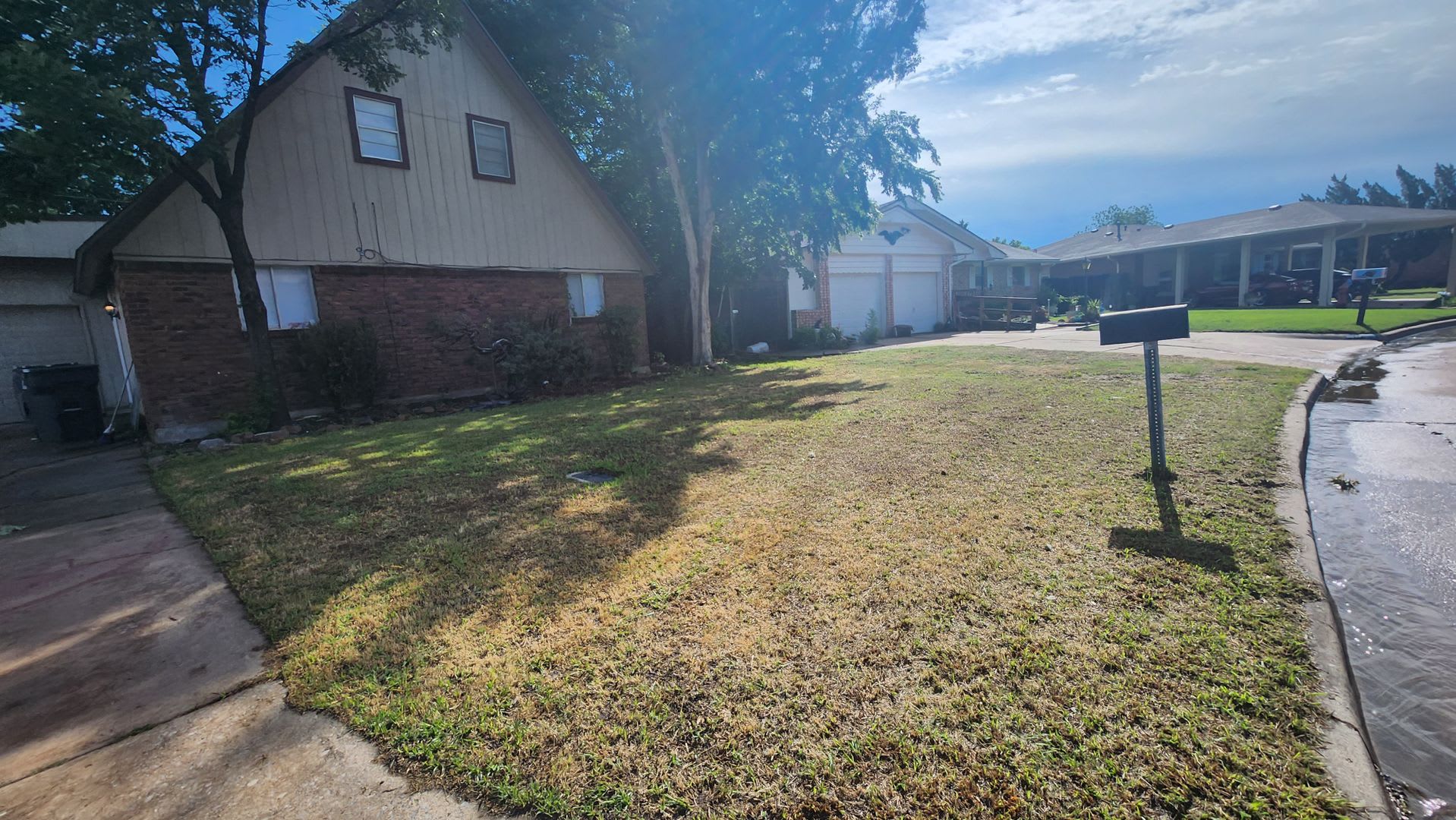 Very nice home located in the Eisenhower Village! NO PETS! – photo 1