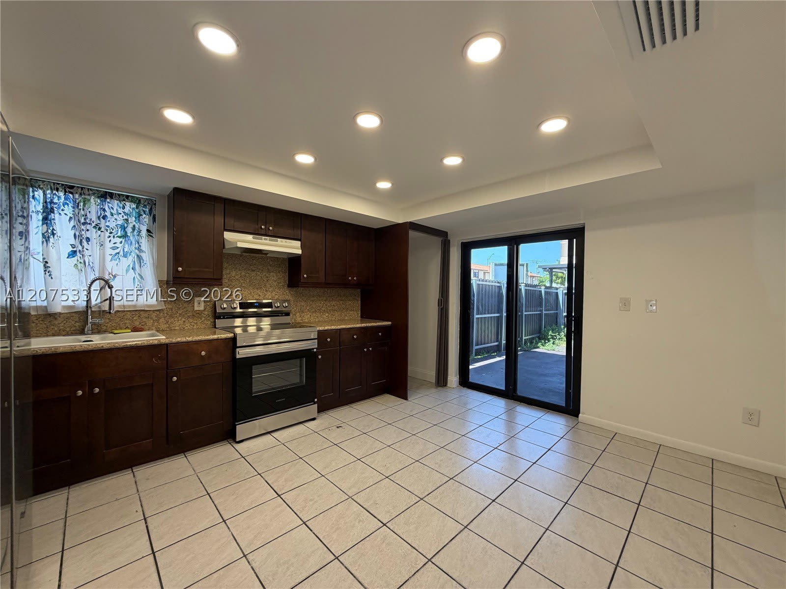 4106 W 11th Ct – photo 3