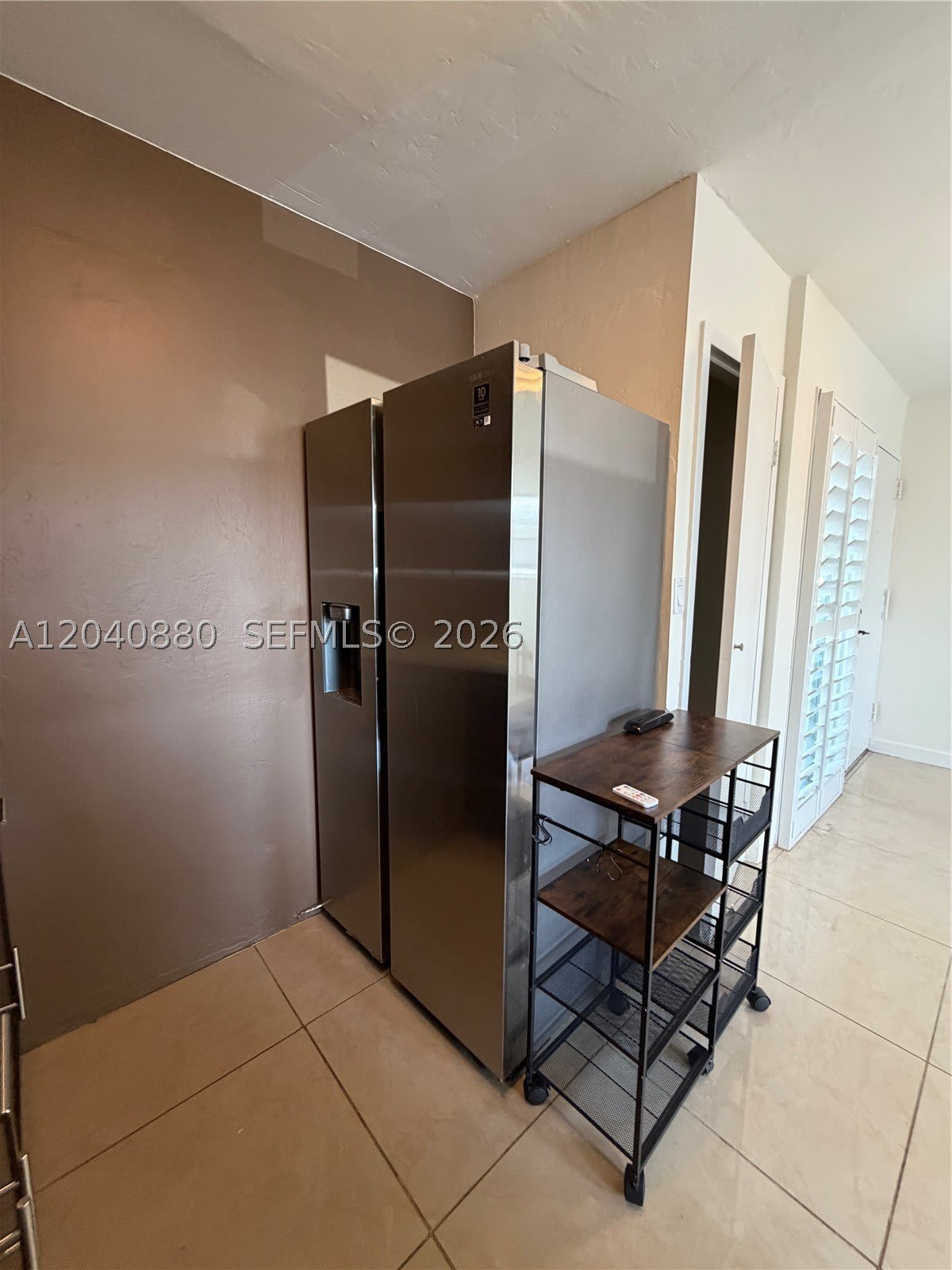2715 Tigertail Ave – photo 4