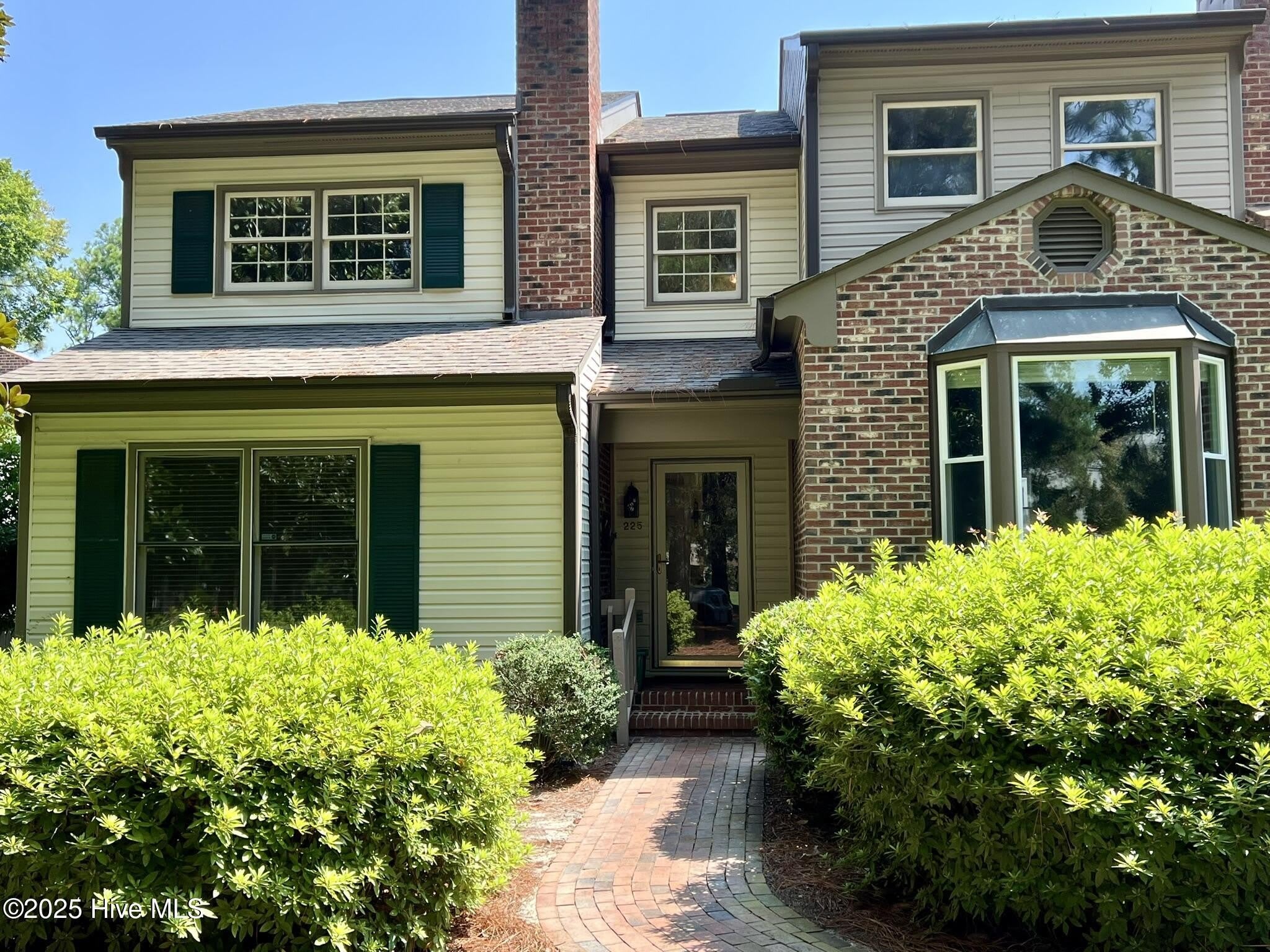 225 E New York Avenue – photo 1