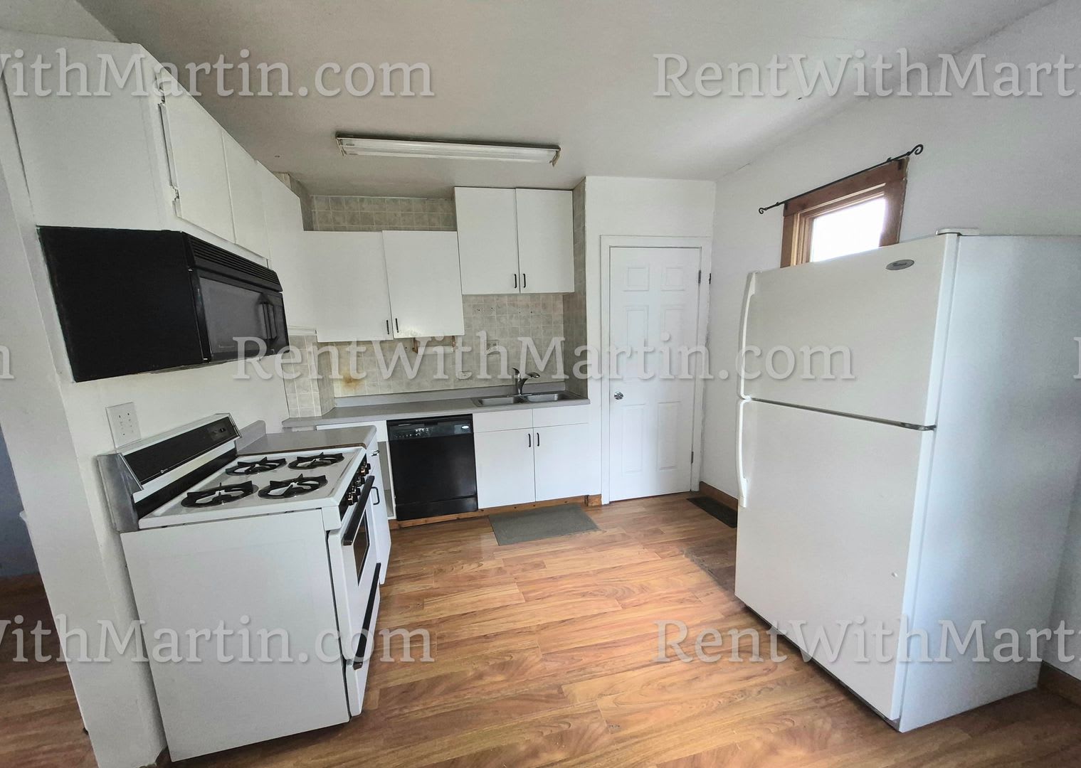 FOR RENT- 610 Broad St- Reinbeck- Pets ok!** – photo 5