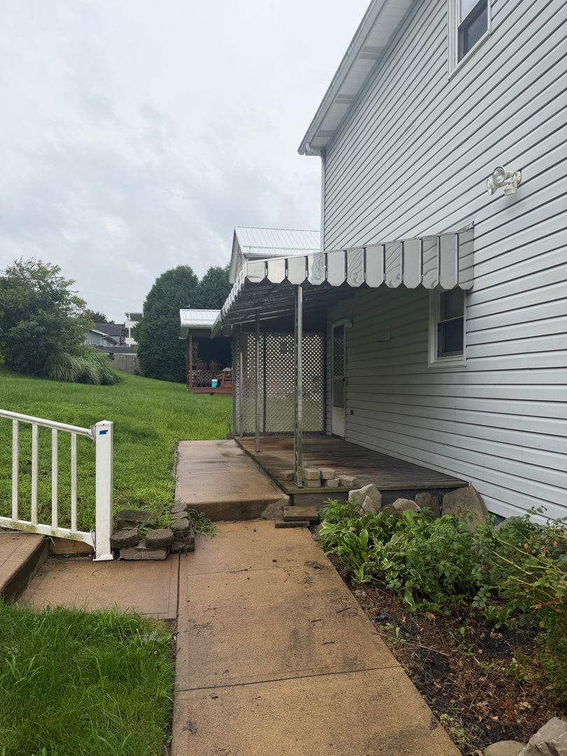 451 Center St – photo 1