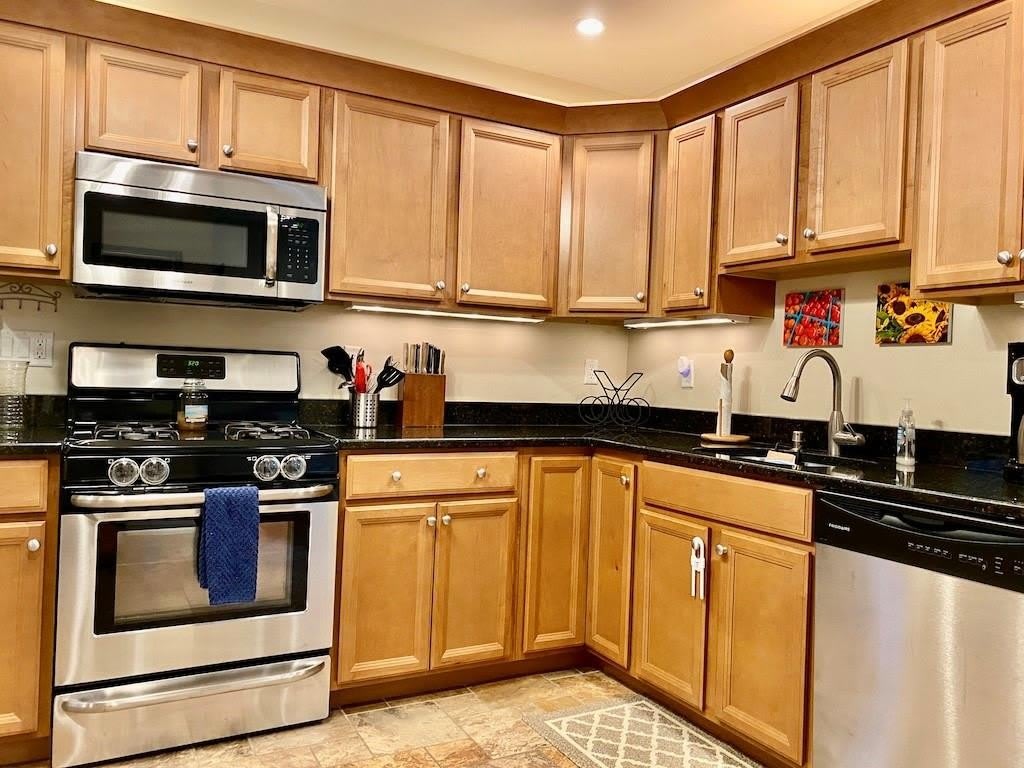 61 Callender Avenue – photo 2