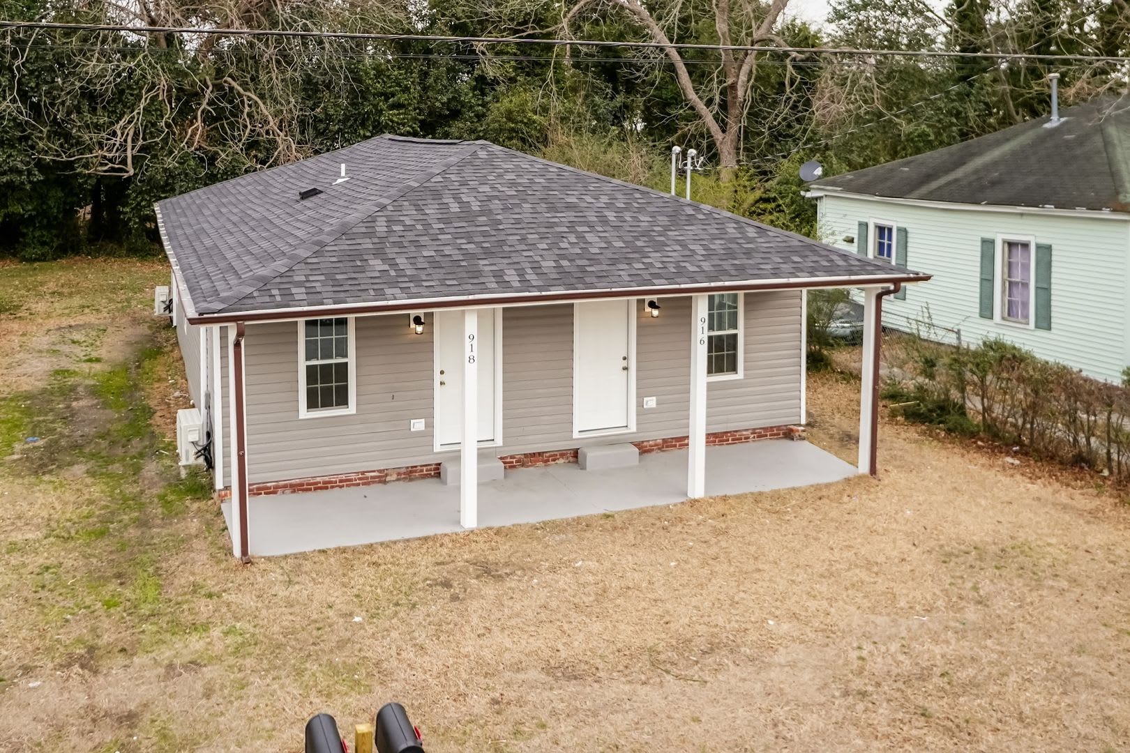 Completely Remodeled One Bedroom Home! – photo 3