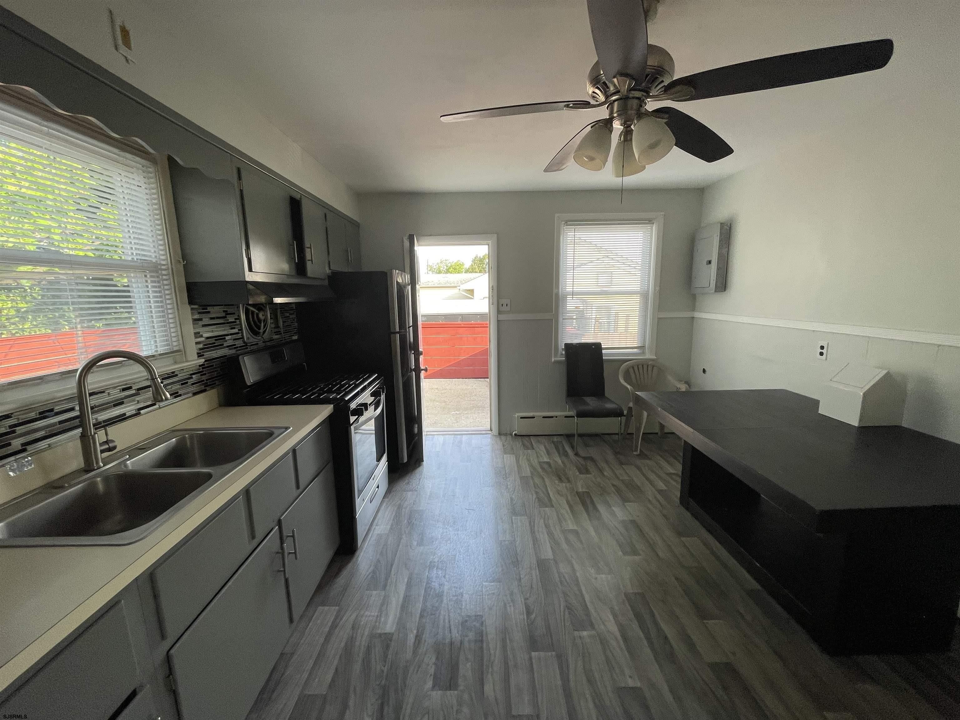 1236 N Ohio Ave – photo 5