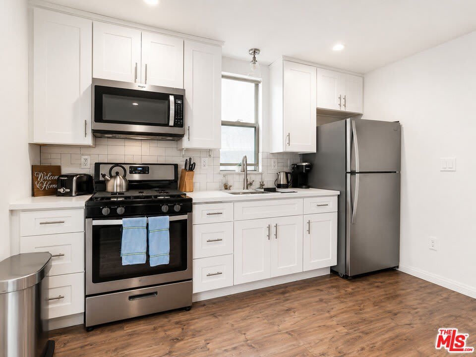 8963 Cadillac Ave – photo 3