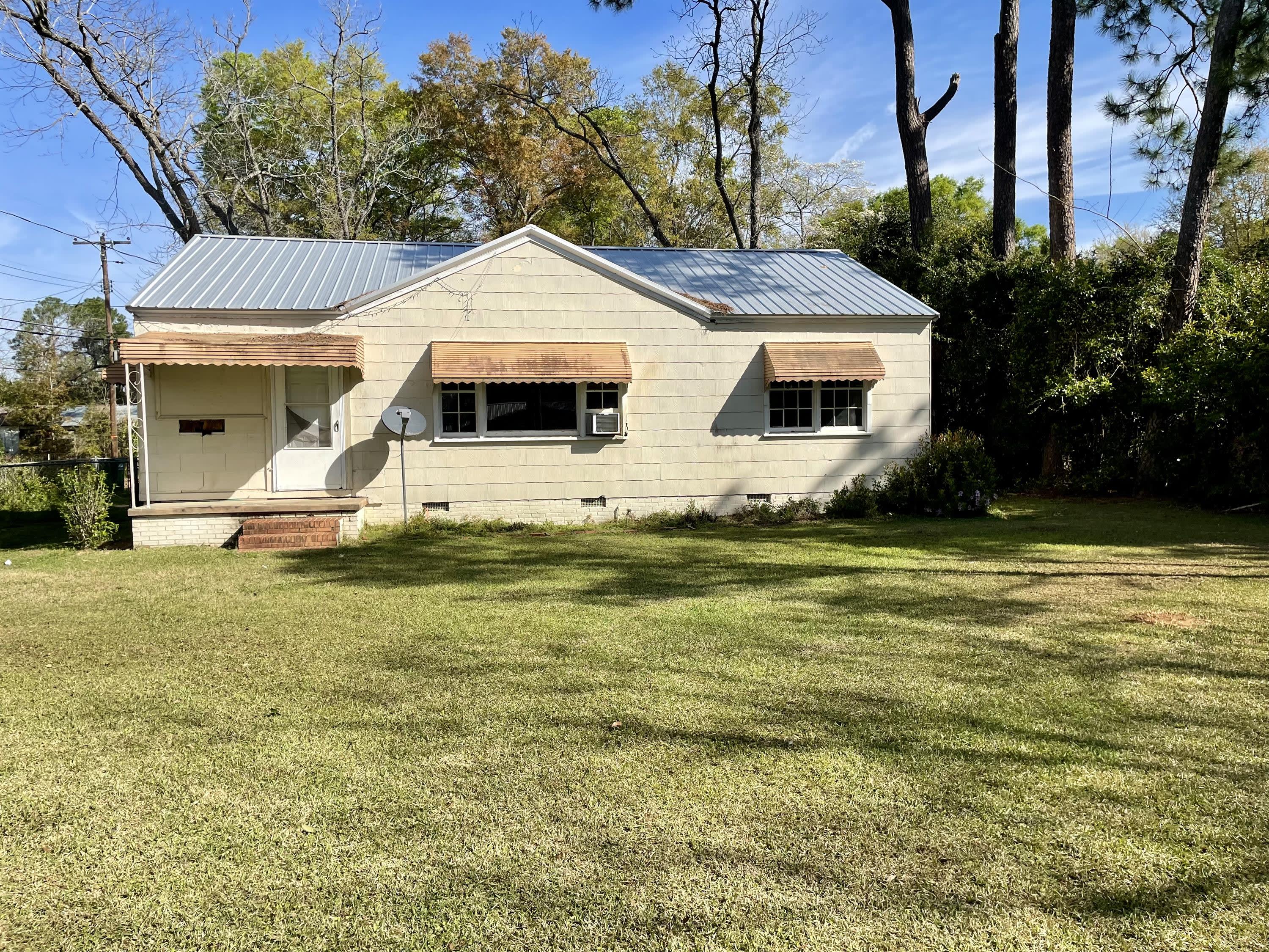 1715 Gillespie Ave – photo 2