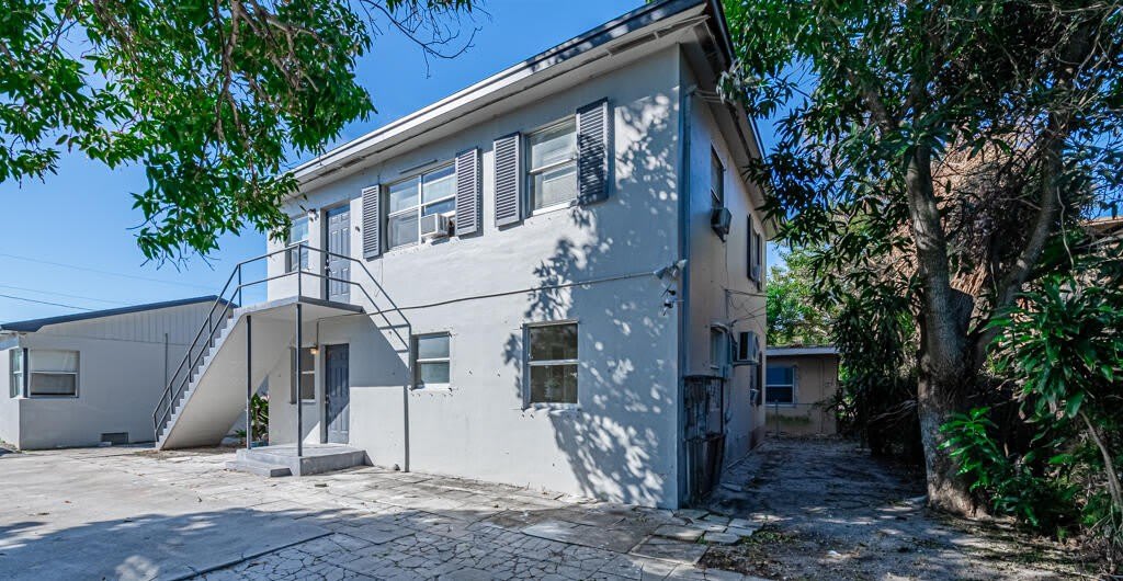 723 21ST Street – photo 1