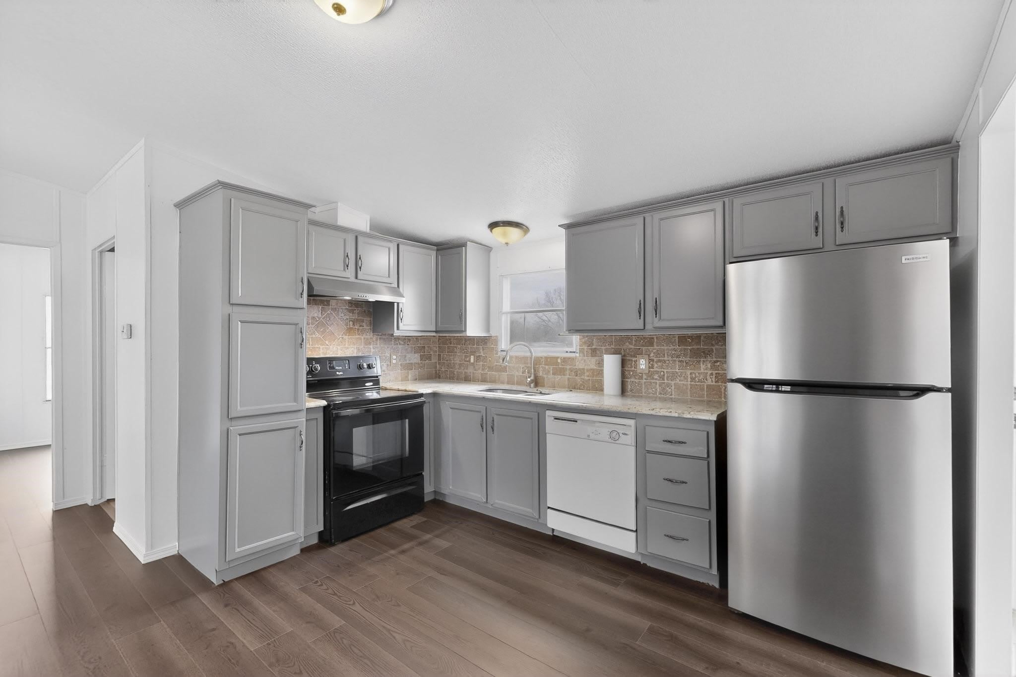 6553 Private Road 2270 – photo 3