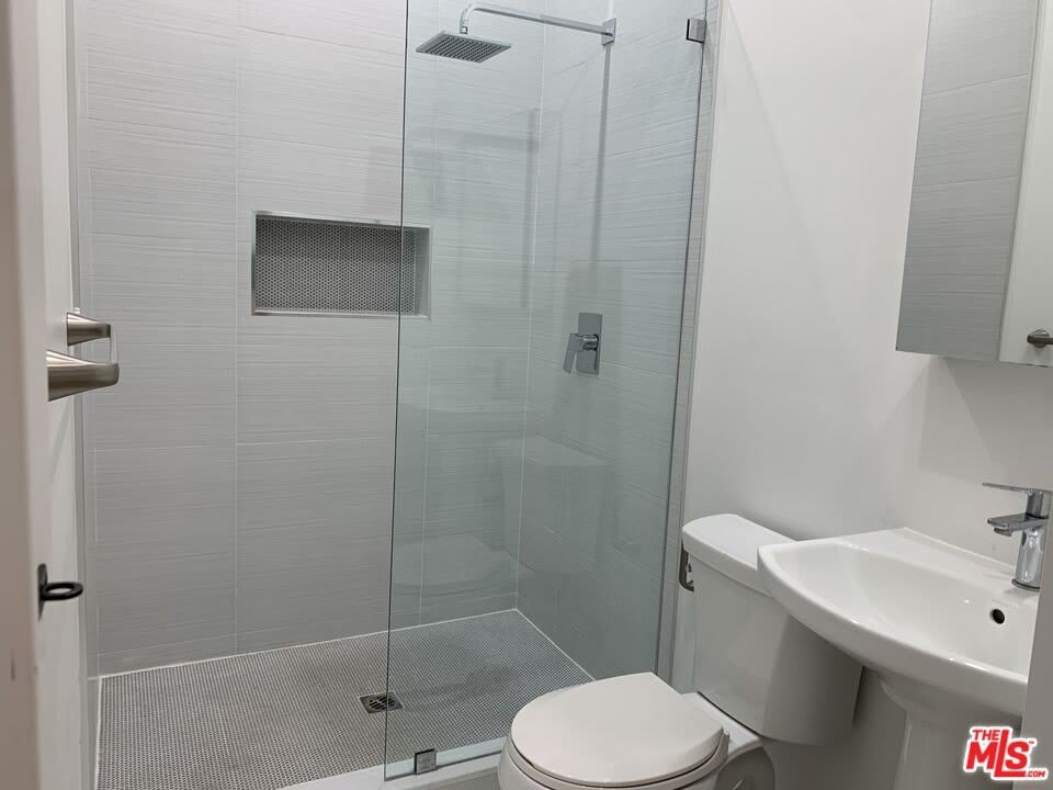 11341 Pearl St – photo 5