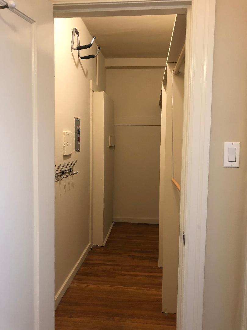 2695 Greenwich Street – photo 4