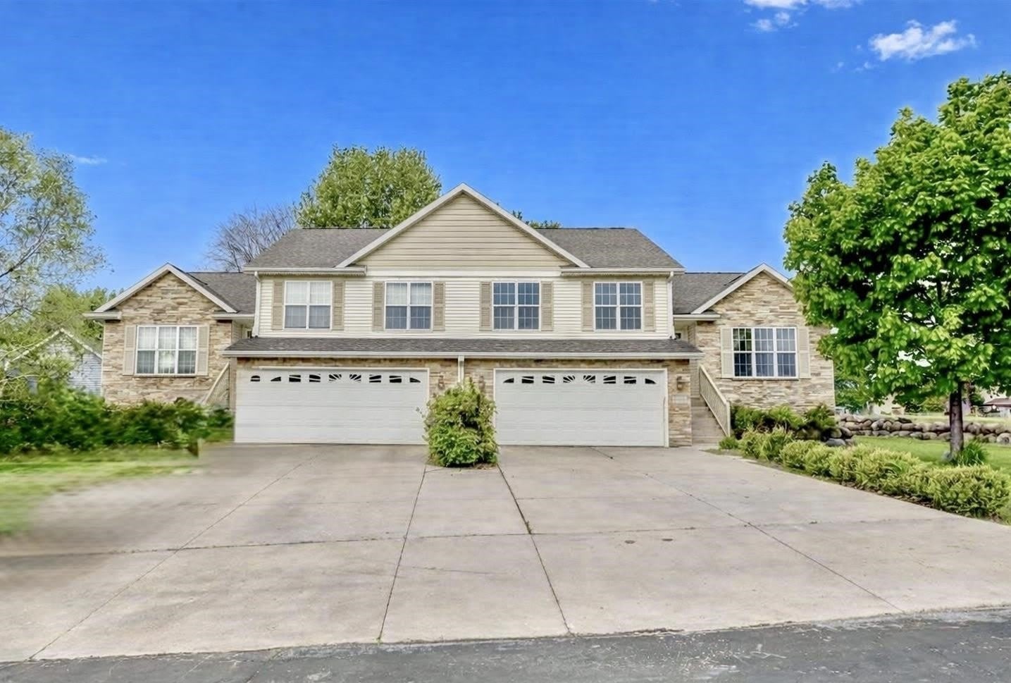 1002 Severson Drive – photo 1