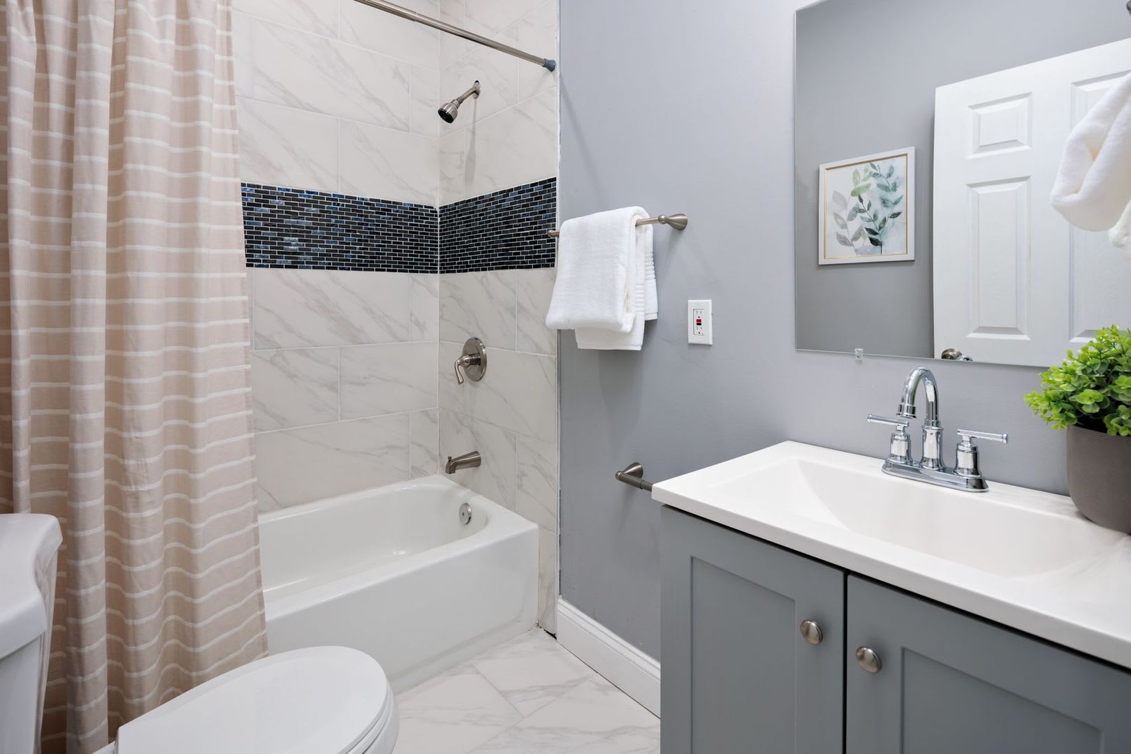 4158 Eierman Avenue – photo 2