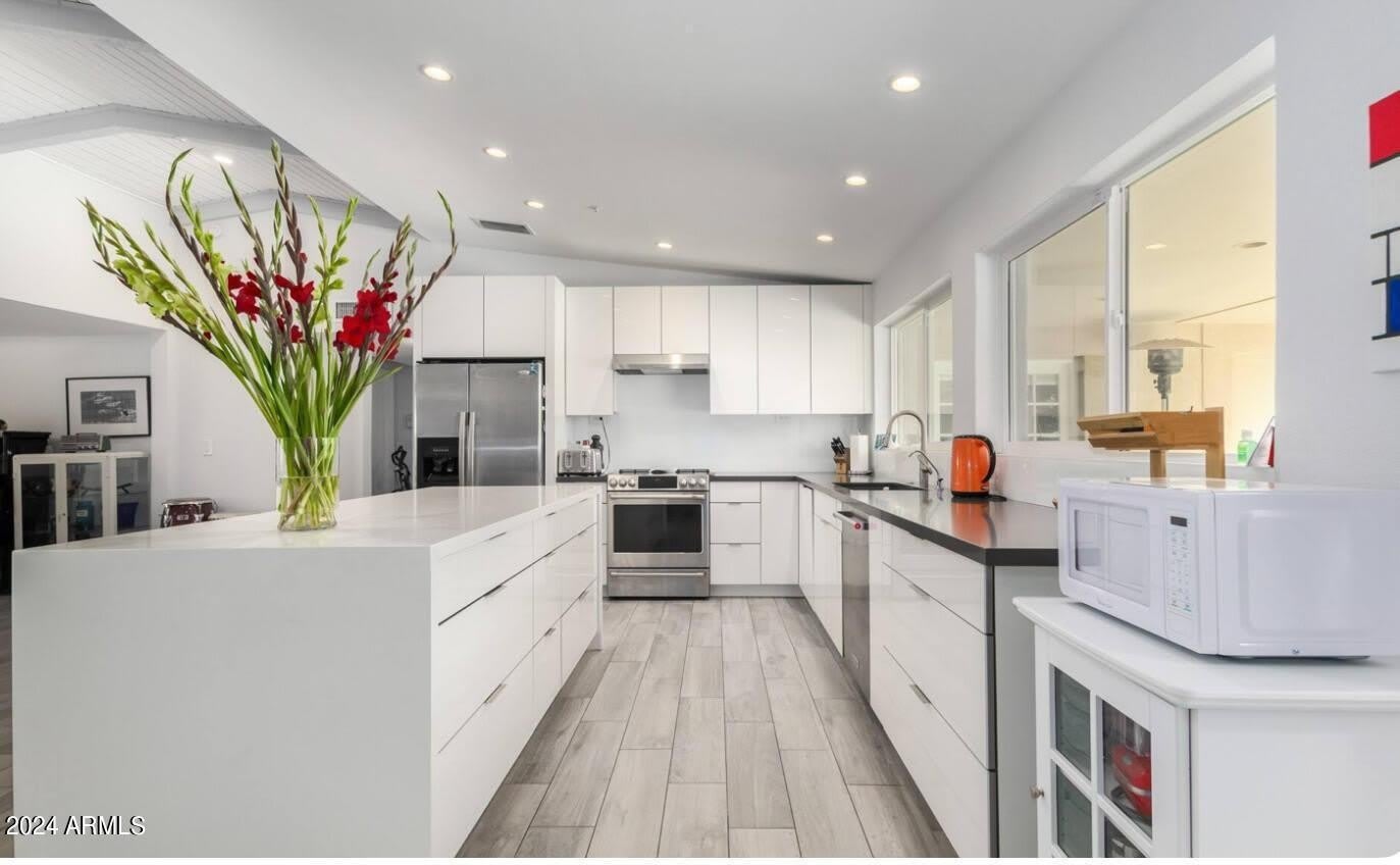 11209 N 45TH Way – photo 1