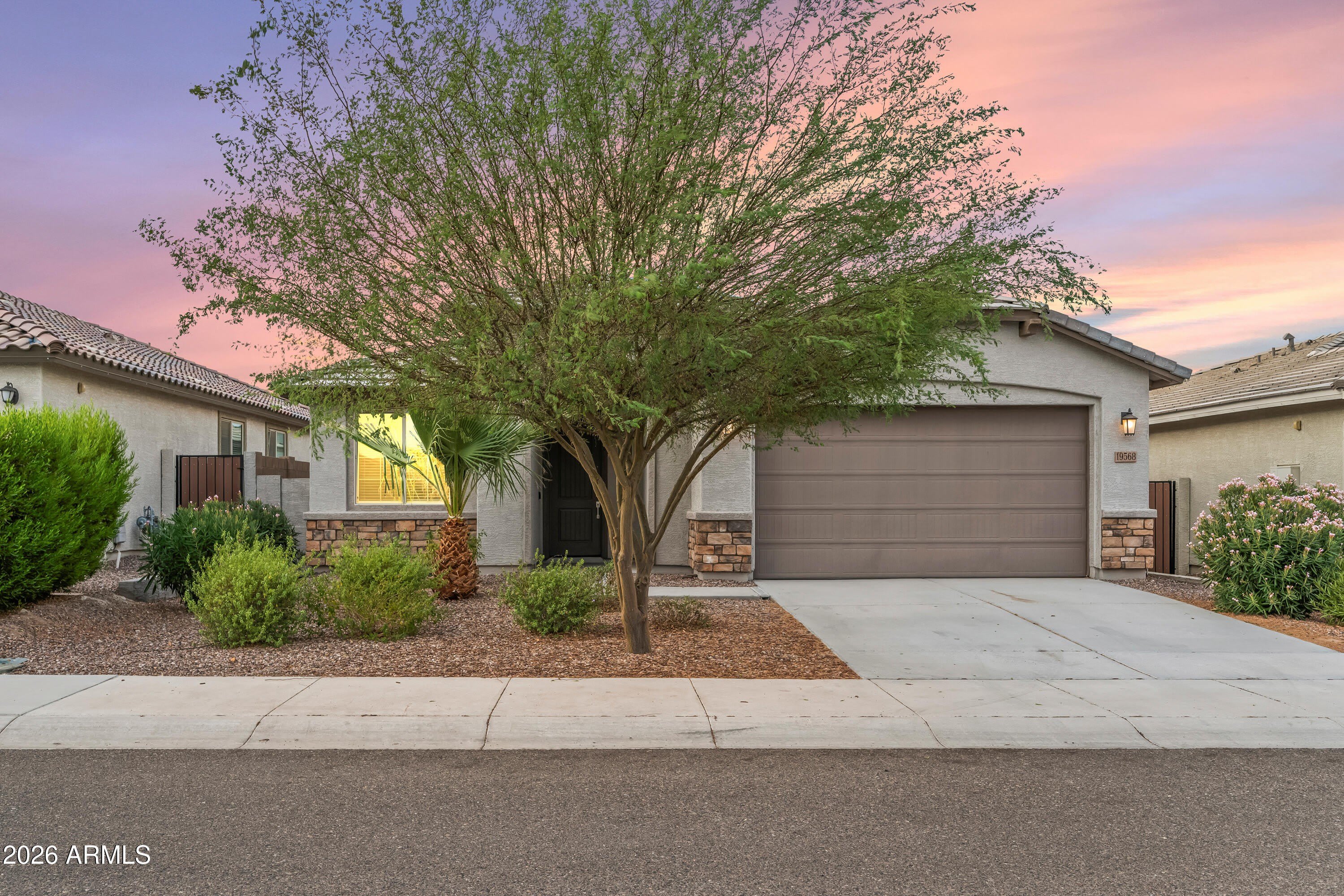 19568 W RANCHO Drive – photo 2