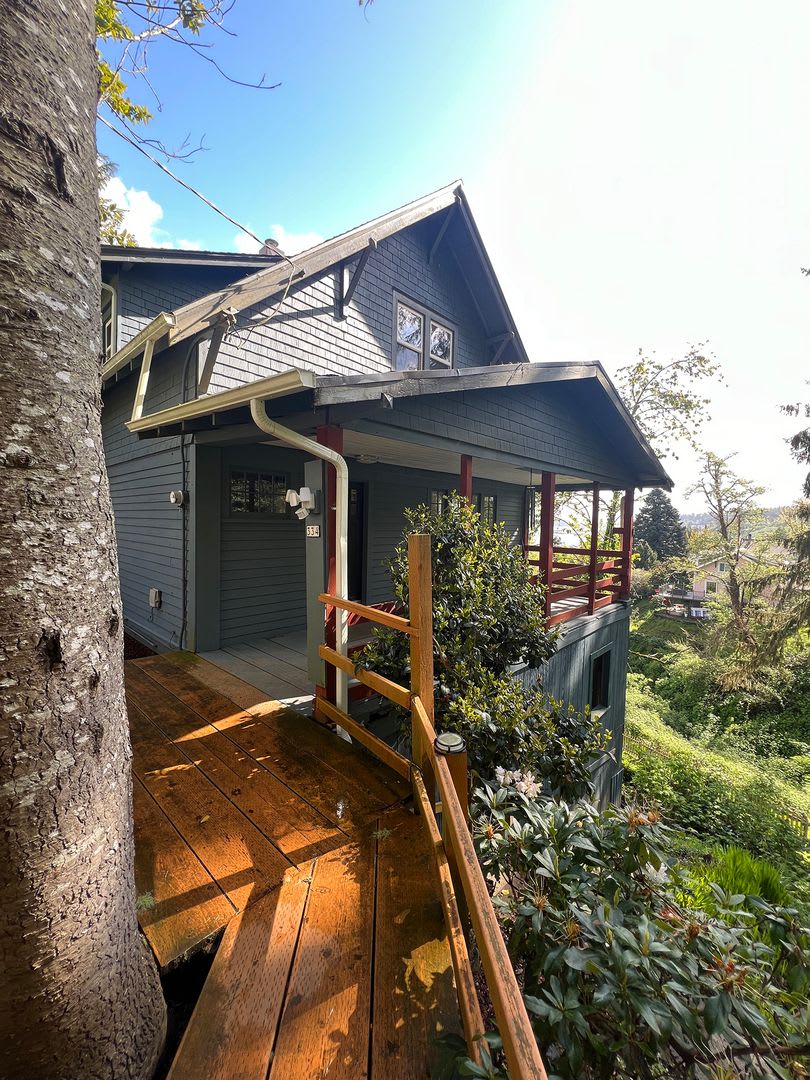 334 Grand Ave Astoria Or 97103 – photo 1